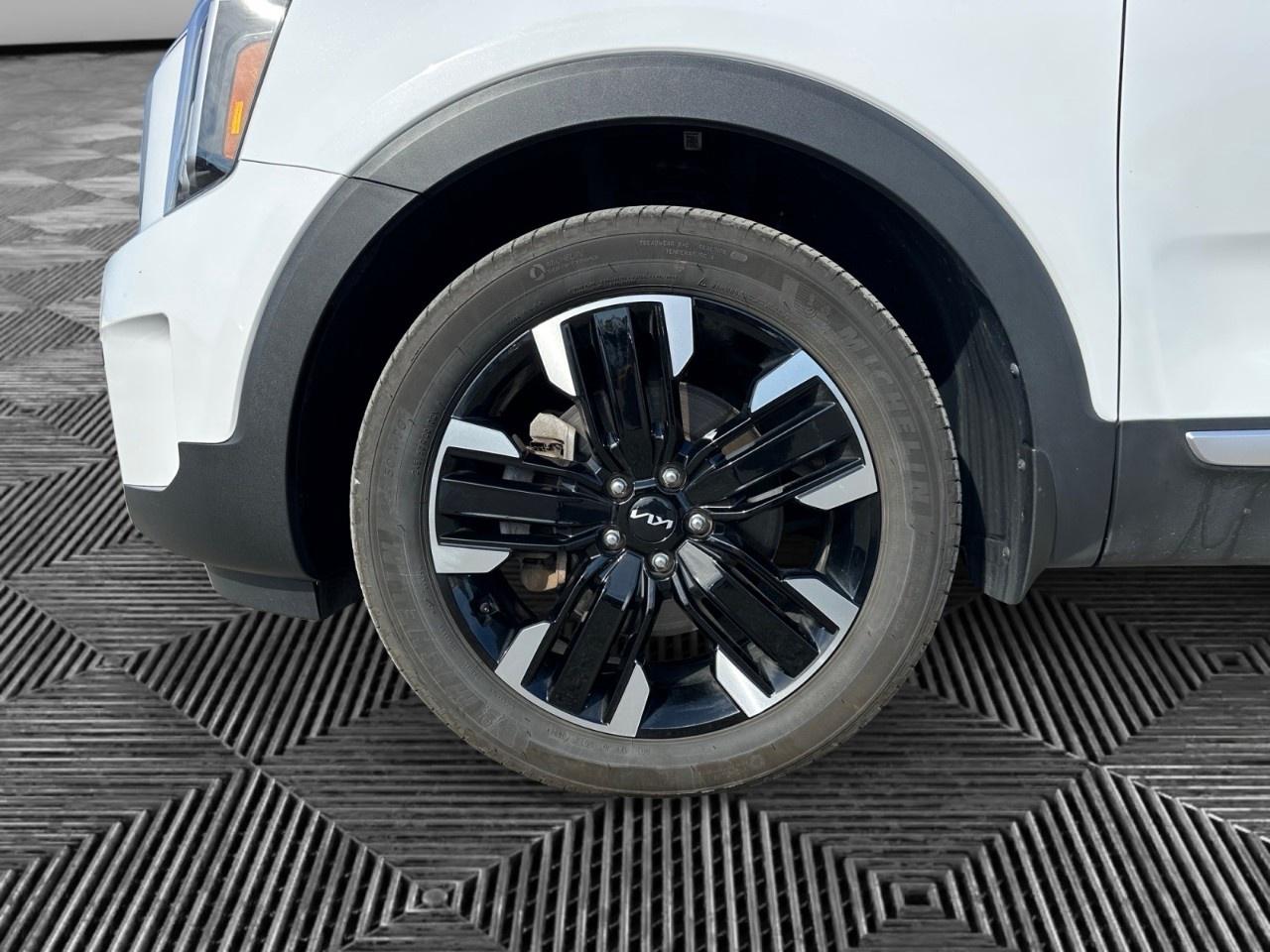 2024 Kia Telluride SX Limited AWD w/Black Interior Photo