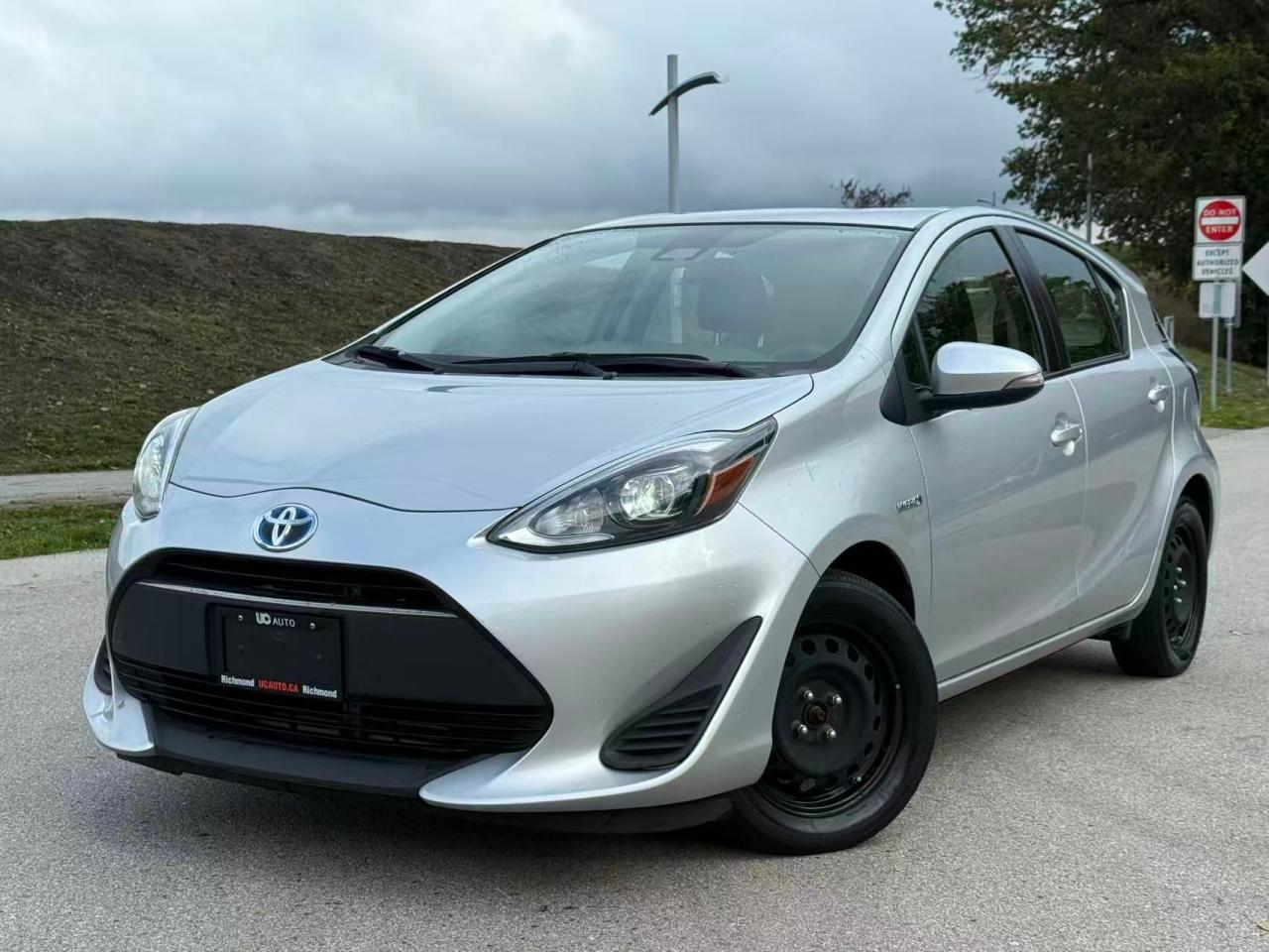 Used 2019 Toyota Prius c Upgrade Auto/ CLEAN TITLE/ BC LOCAL for sale in Richmond, BC