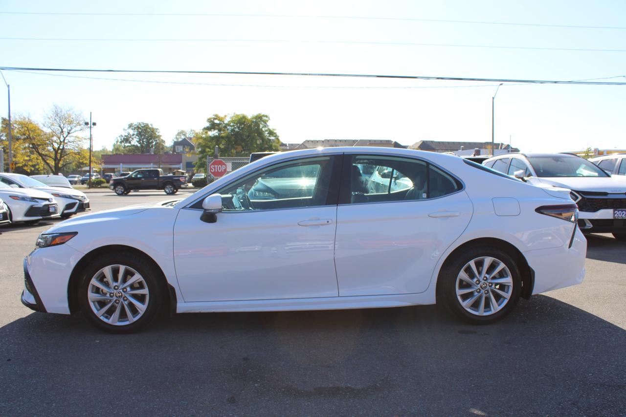 2024 Toyota Camry SE Auto Photo3