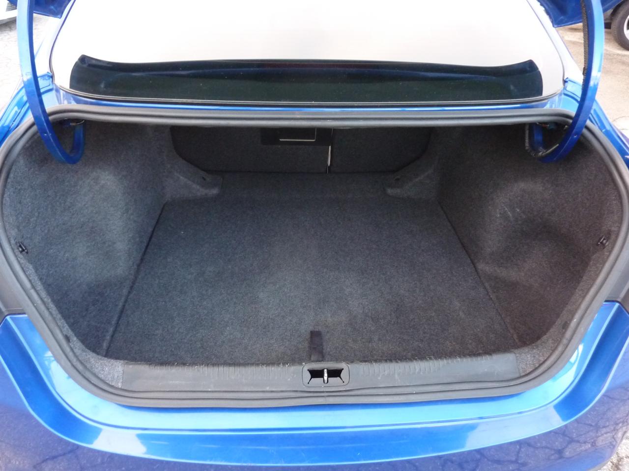 2015 Chrysler 200 C - Photo #19