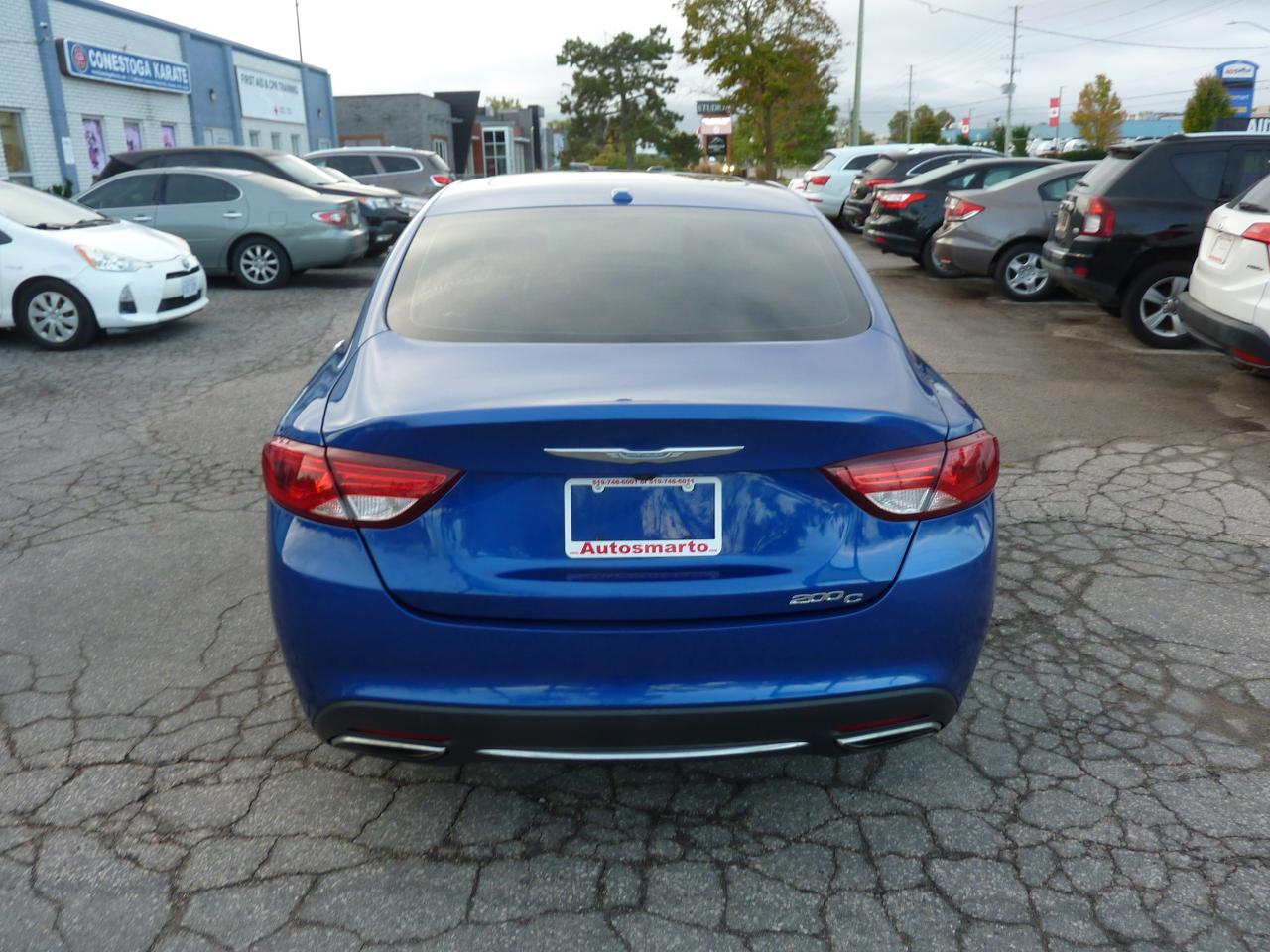 2015 Chrysler 200 C - Photo #6