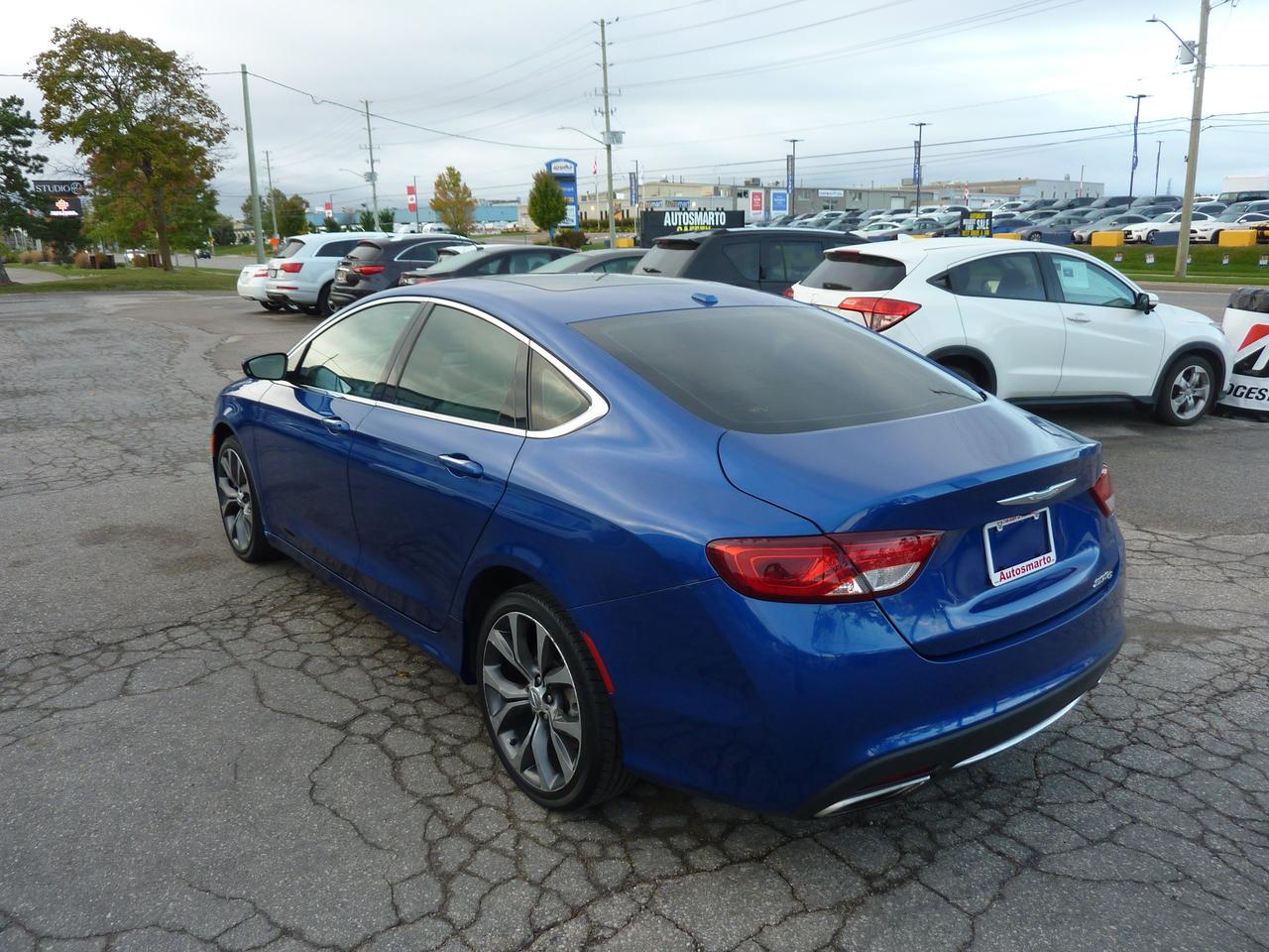 2015 Chrysler 200 C Photo