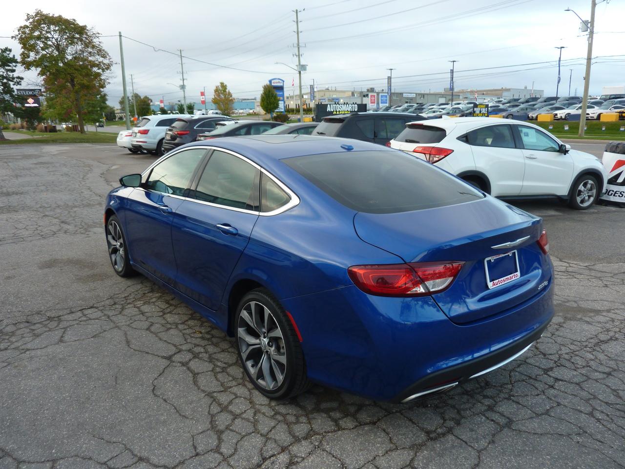 2015 Chrysler 200 C - Photo #7