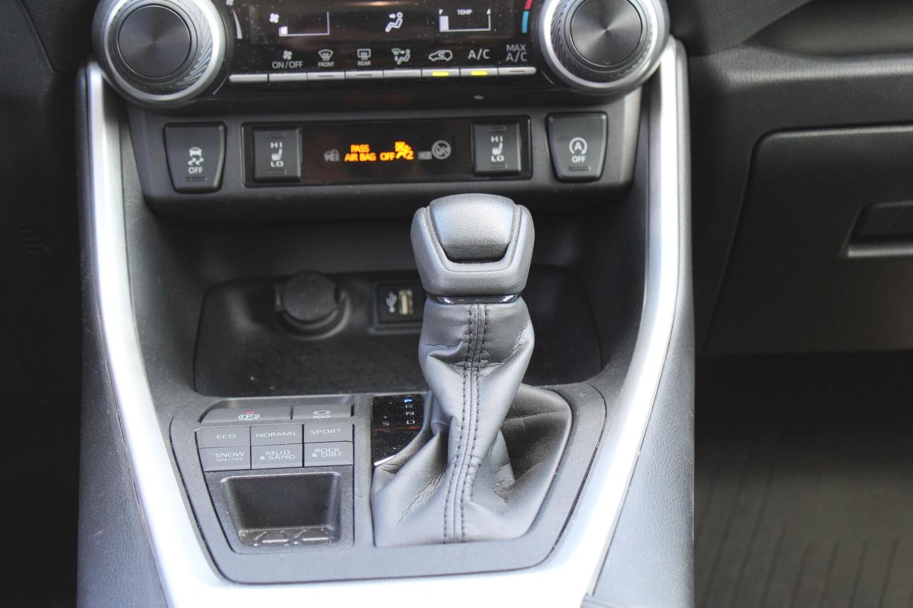 2024 Toyota RAV4 LE - Photo #7