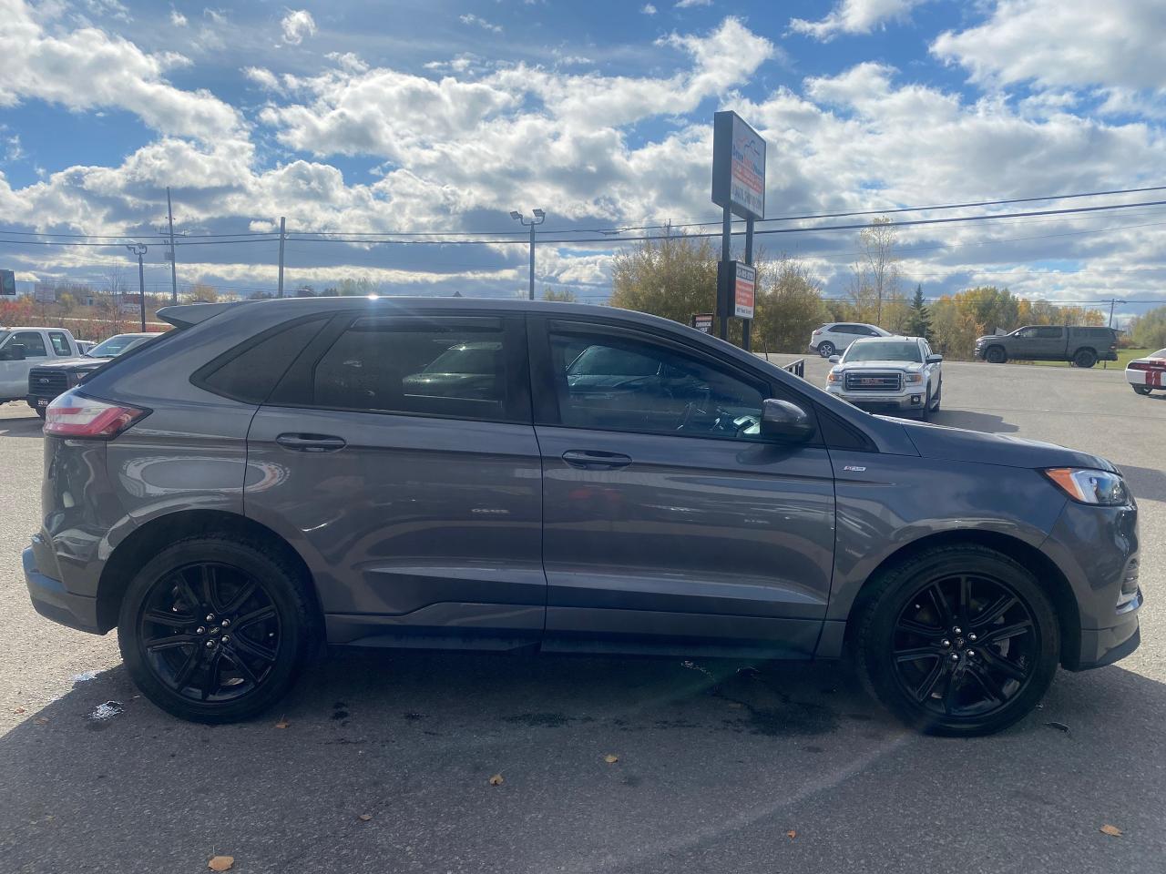 2021 Ford Edge ST LINE AWD - Photo #2