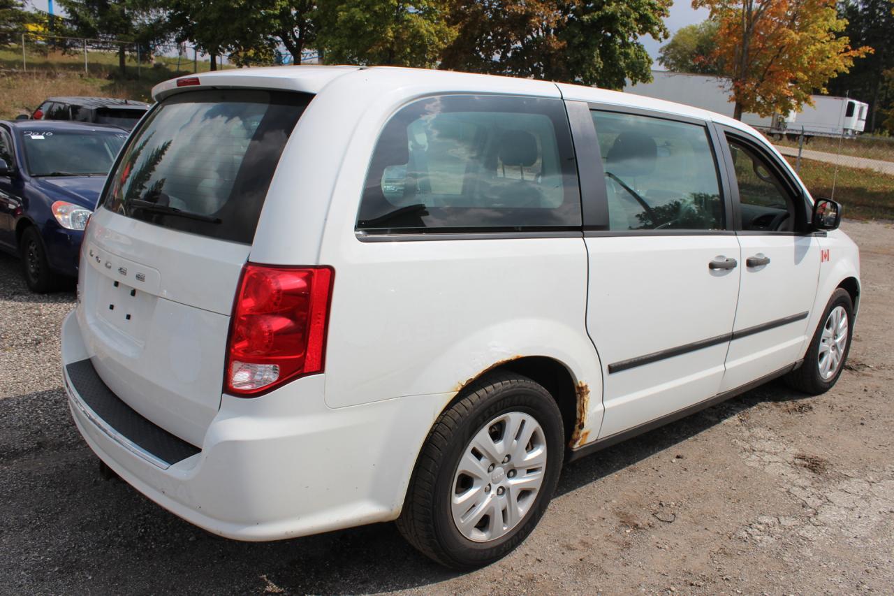 2015 Dodge Grand Caravan CANADA VALUE PACKAGE Photo2