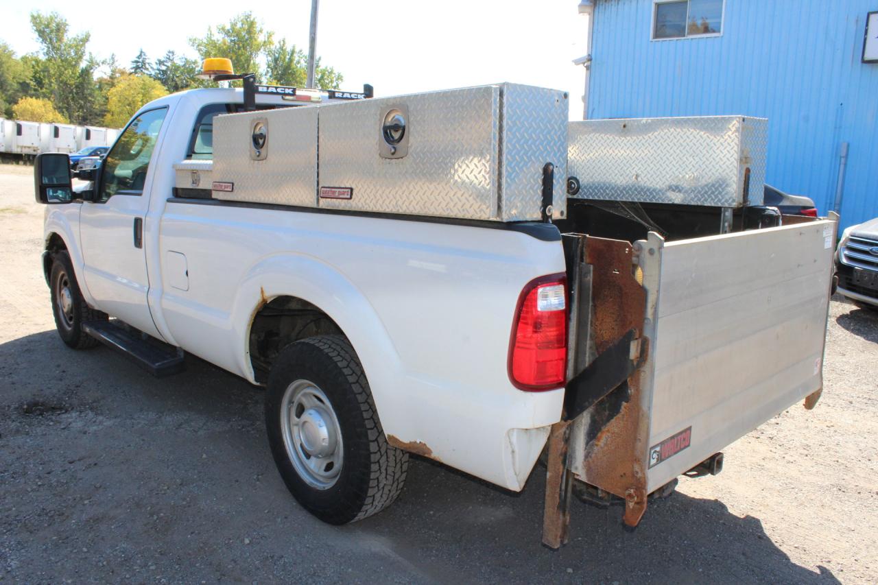 2016 Ford SUPER DUTY F-250 SRW XL Photo3