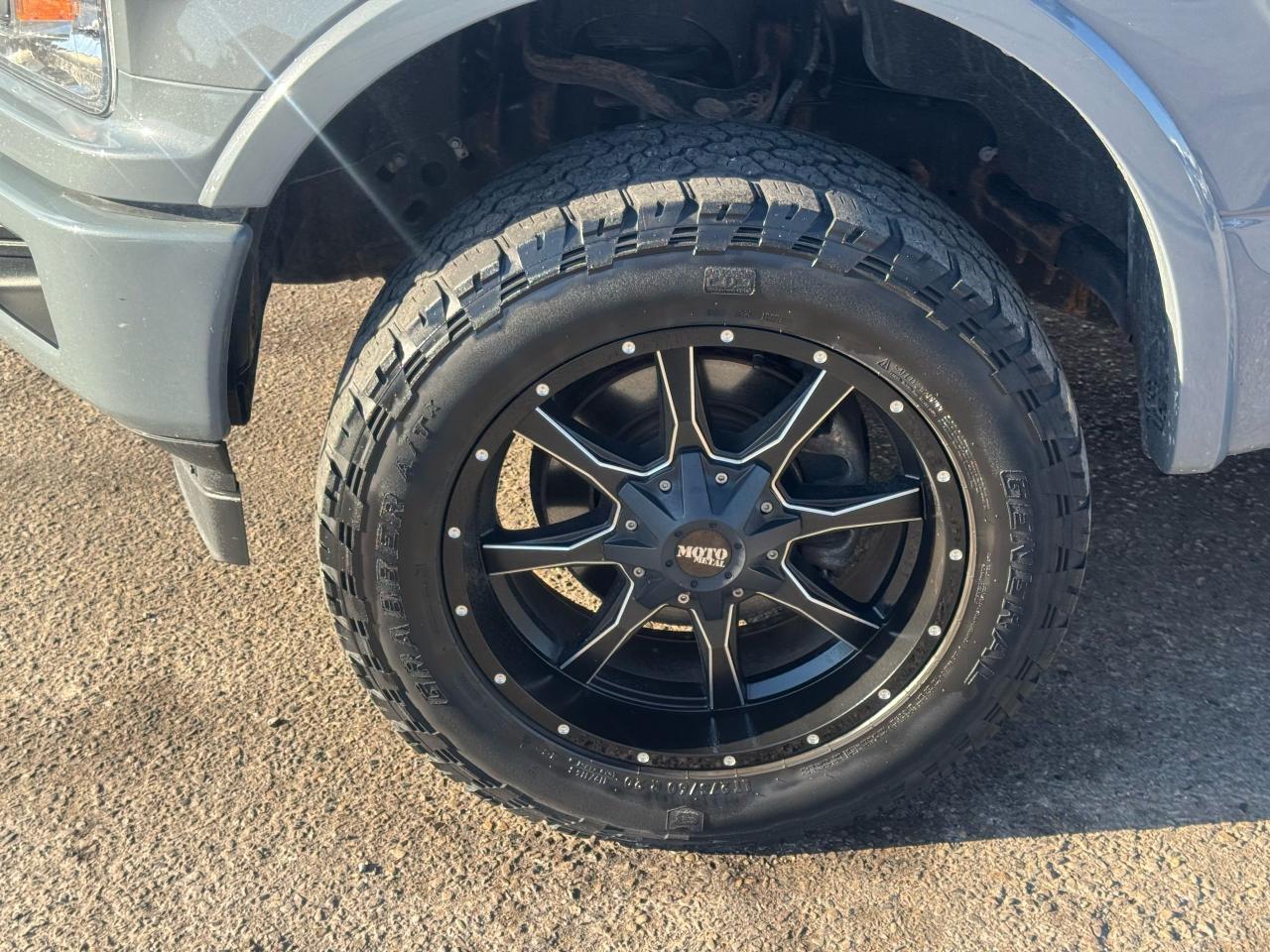 2020 Ford F-150 XLT, WHEELS, 4X4, 5L V8, NAVI, WARRANTY, CERTIFIED - Photo #9