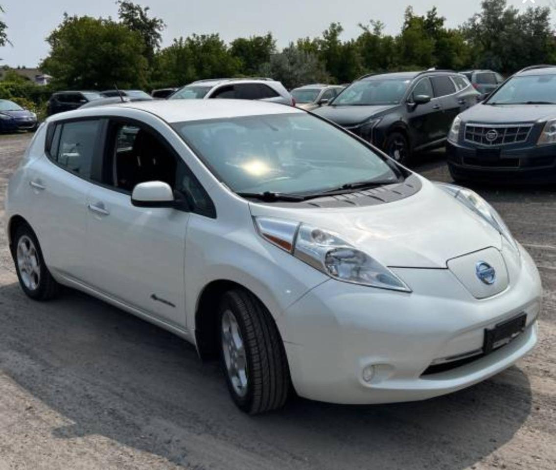 2015 Nissan Leaf EV, $6800 only with Safety - Photo #3
