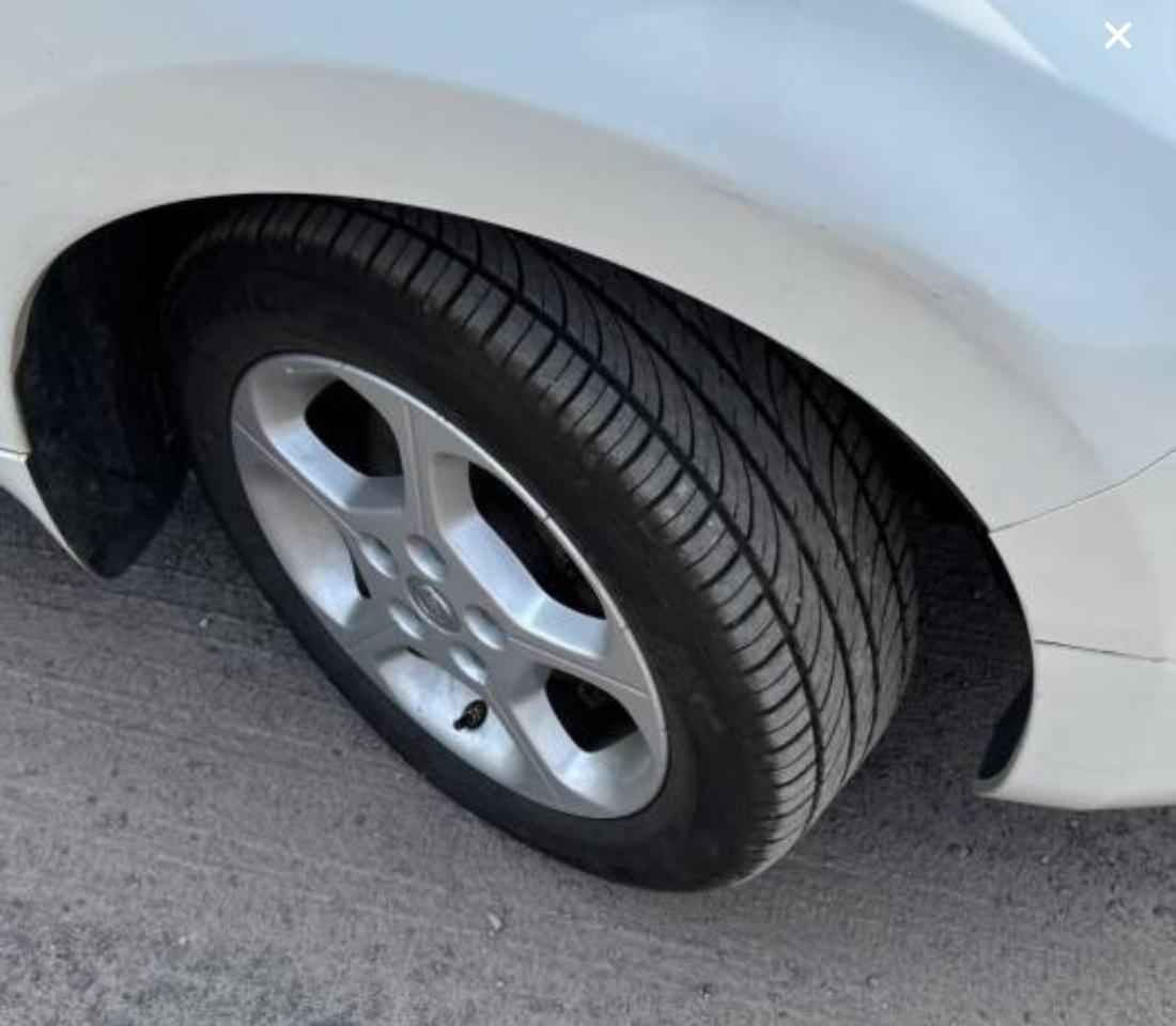 2015 Nissan Leaf EV, $6800 only with Safety - Photo #9