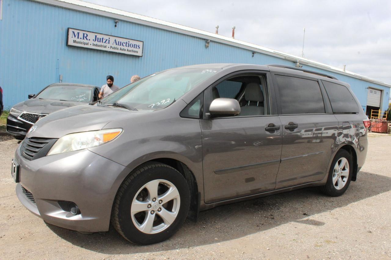 Used 2016 Toyota Sienna  for sale in Breslau, ON