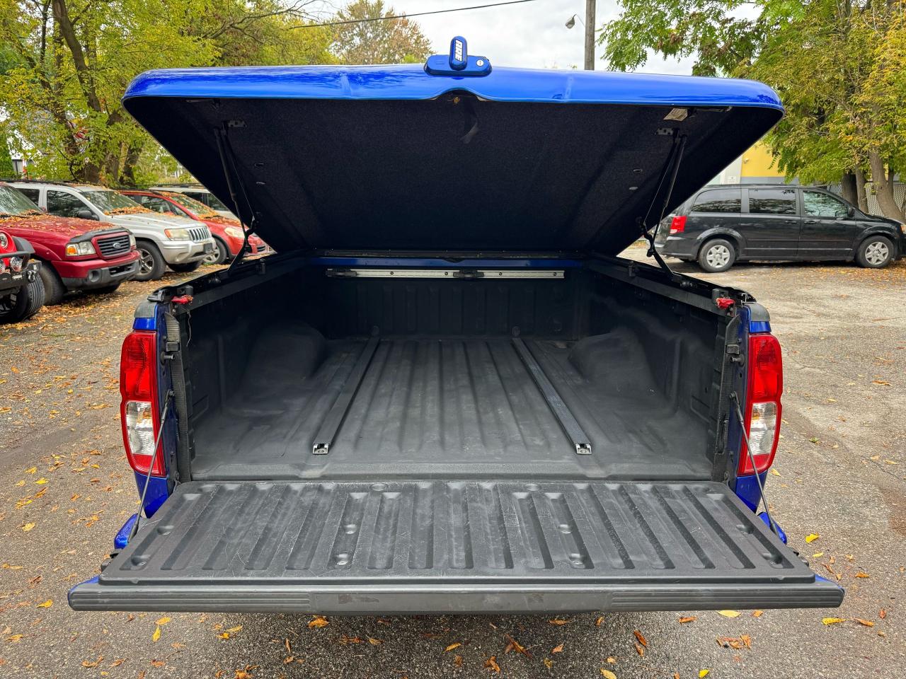 2012 Nissan Frontier SV - Photo #17