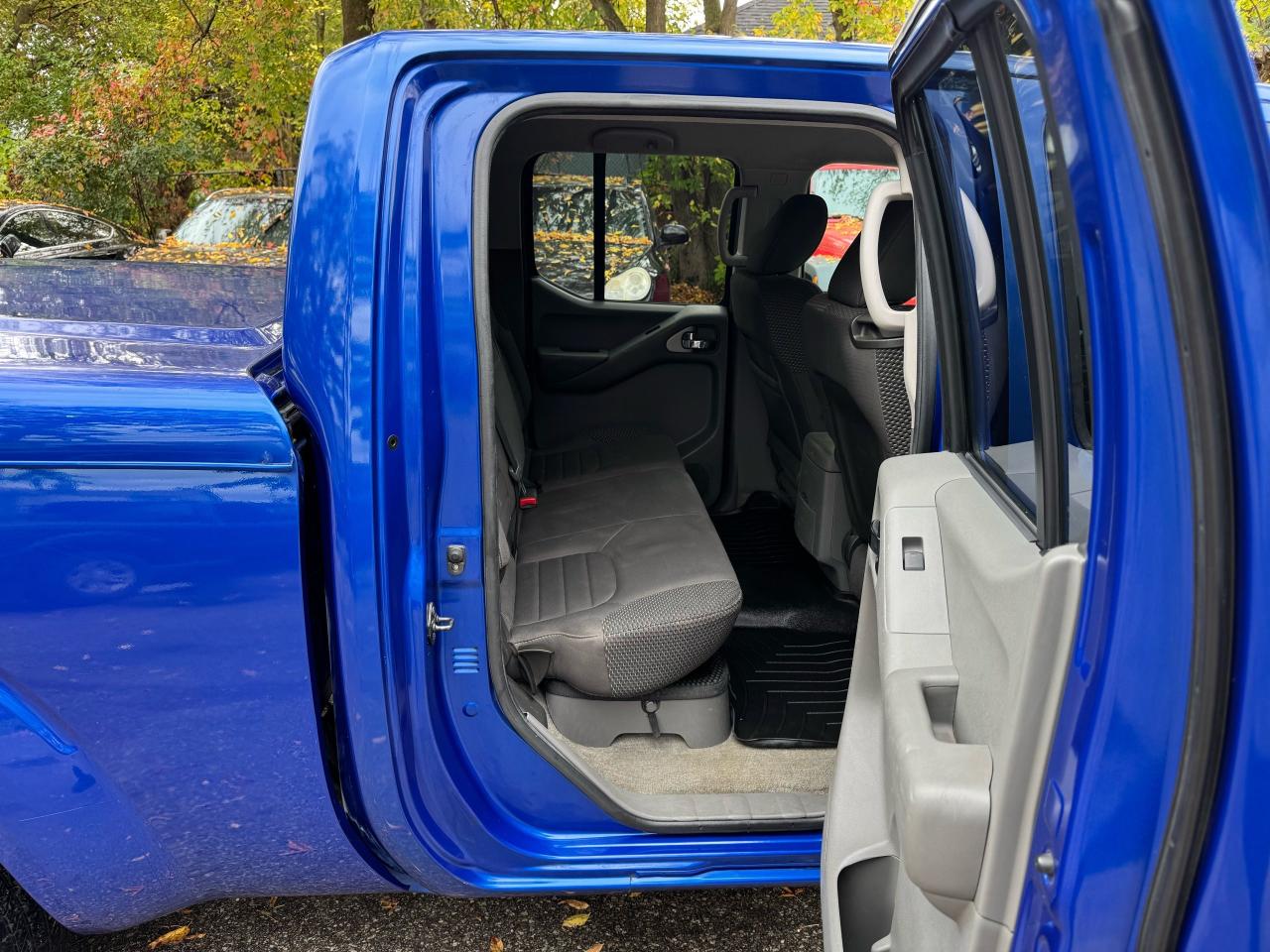 2012 Nissan Frontier SV - Photo #14