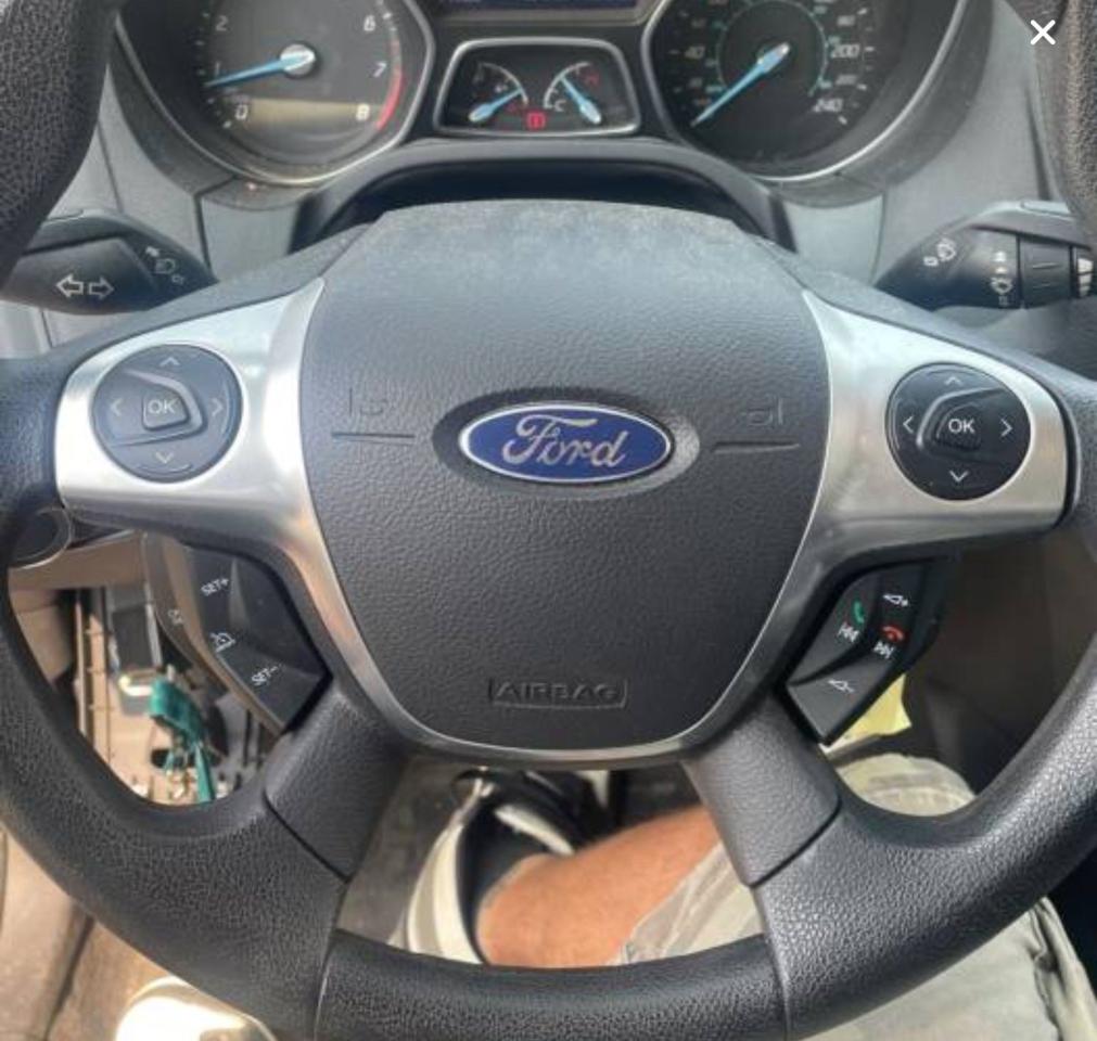 2013 Ford Focus SE - Photo #11