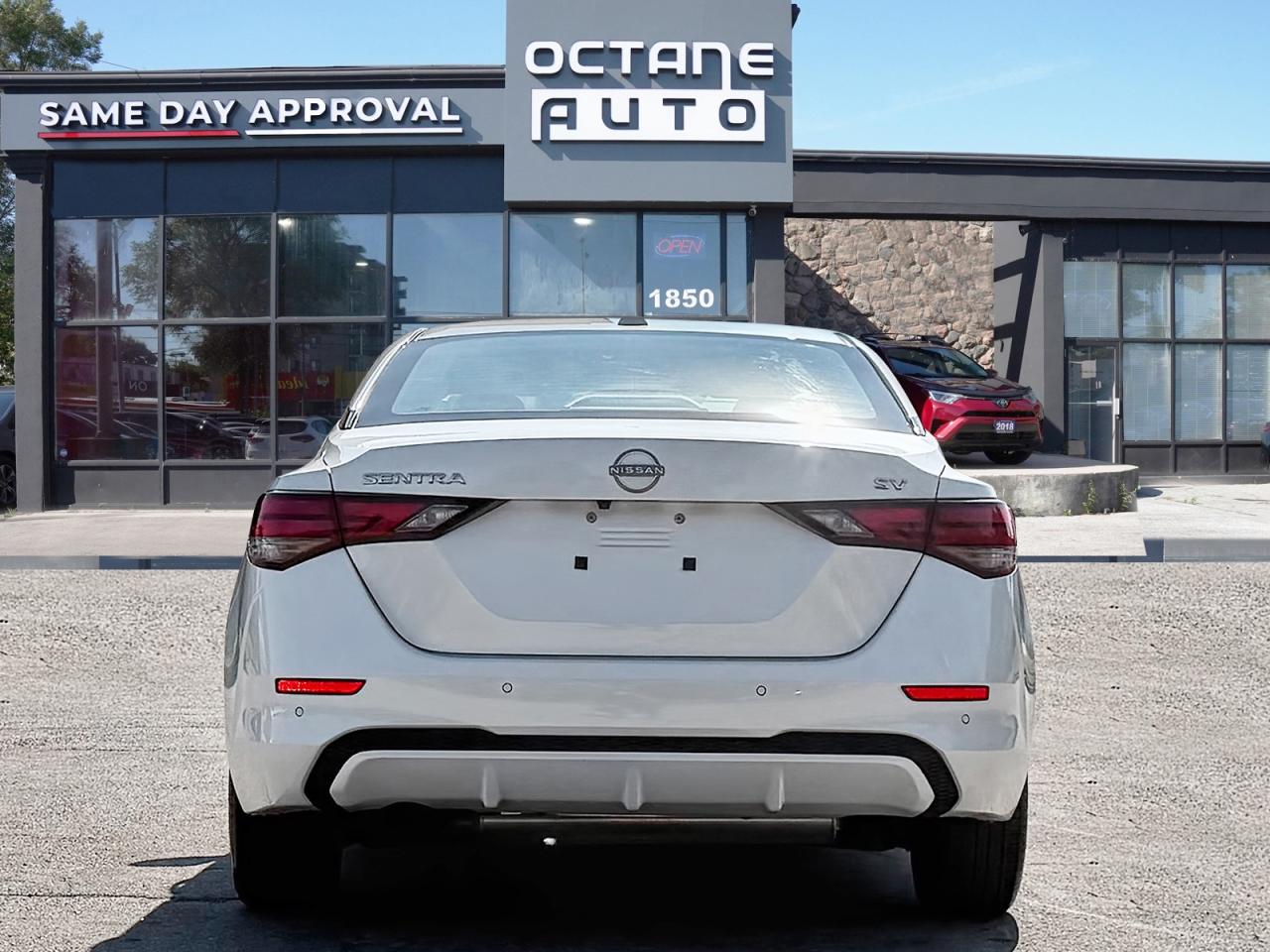 2024 Nissan Sentra SV Photo4