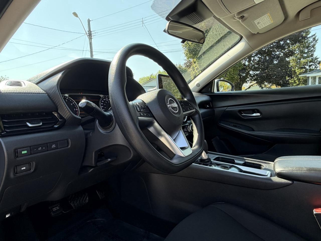2024 Nissan Sentra SV CVT Photo