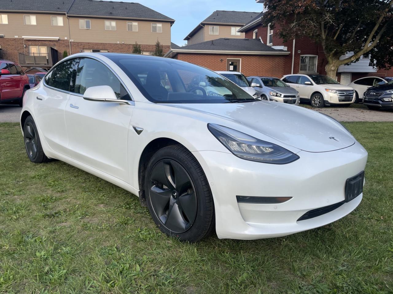 2020 Tesla Model 3 Standard Range Plus *One Owner / Clean Carfax - Photo #8