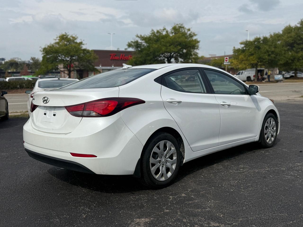 2016 Hyundai Elantra GL Photo