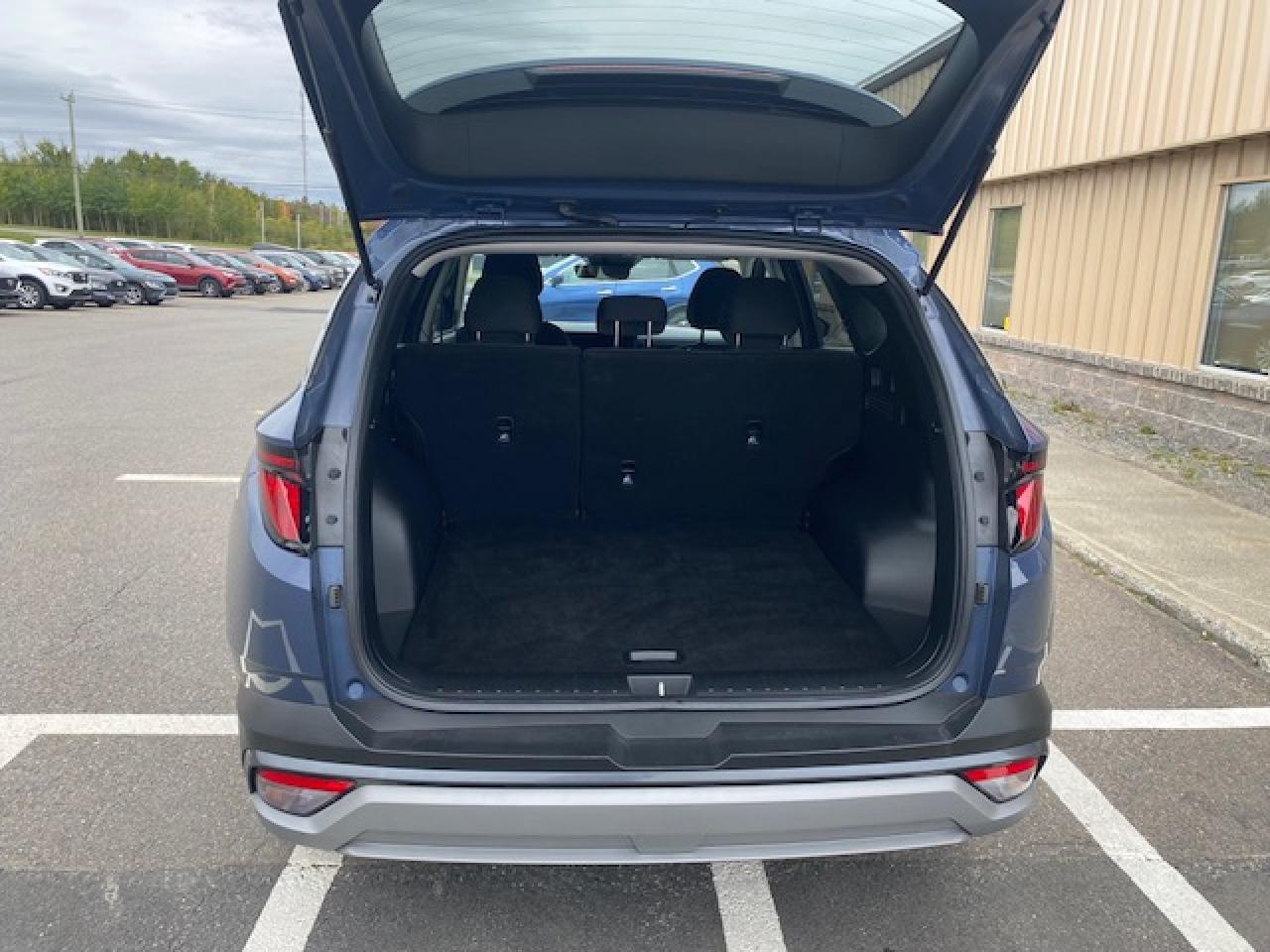 2025 Hyundai Tucson Preferred AWD - Photo #5