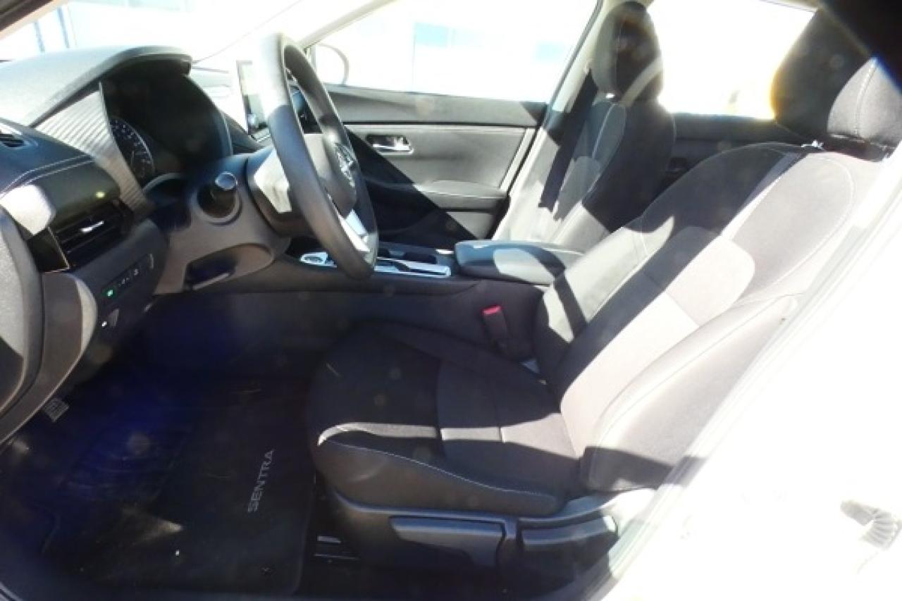 2024 Nissan Sentra SV w/Htd cloth, BUC - Photo #10