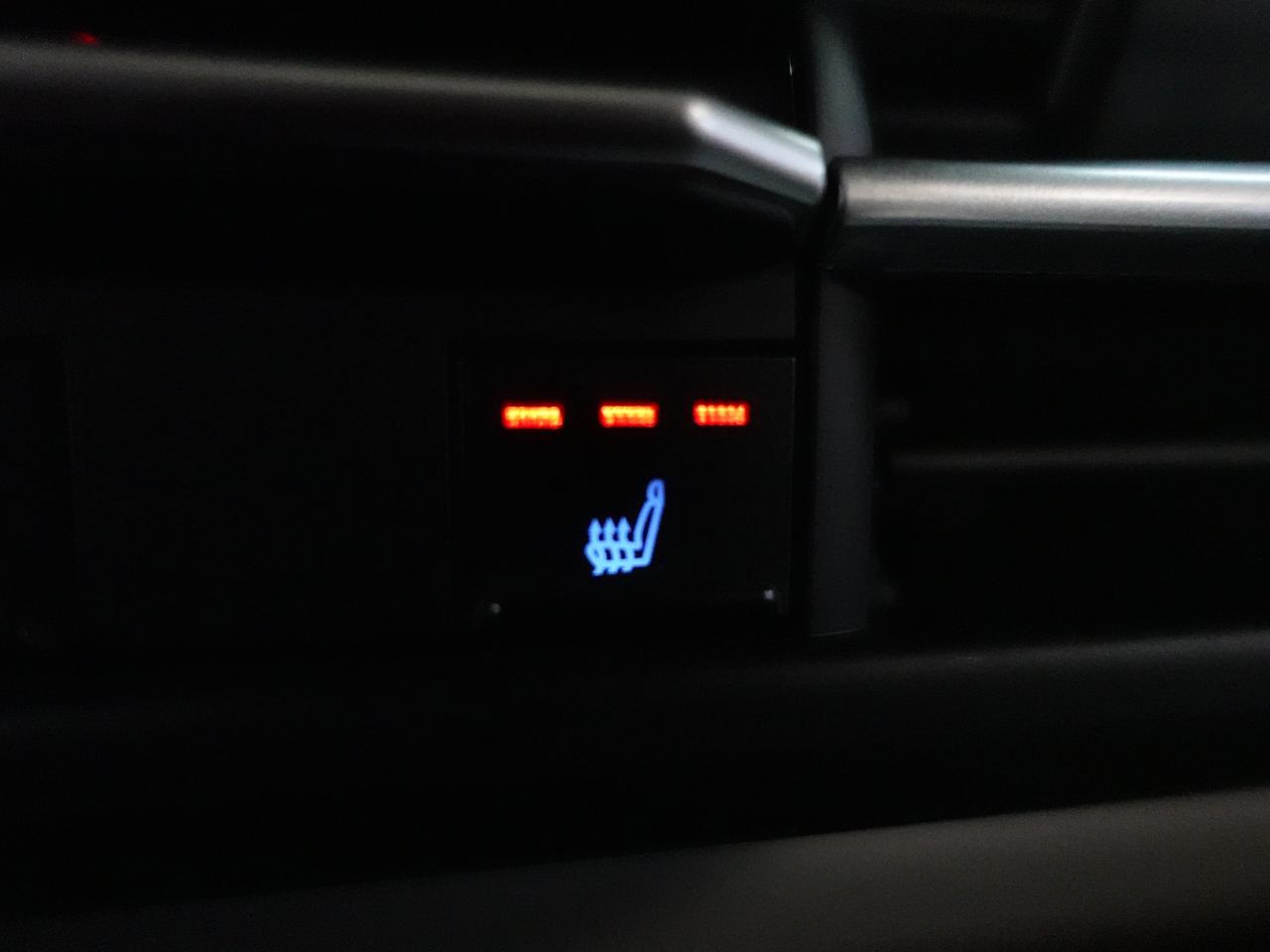 2021 Toyota Sienna XLE HYBRID | 8Pass | Leather | Sunroof | BlindSpot