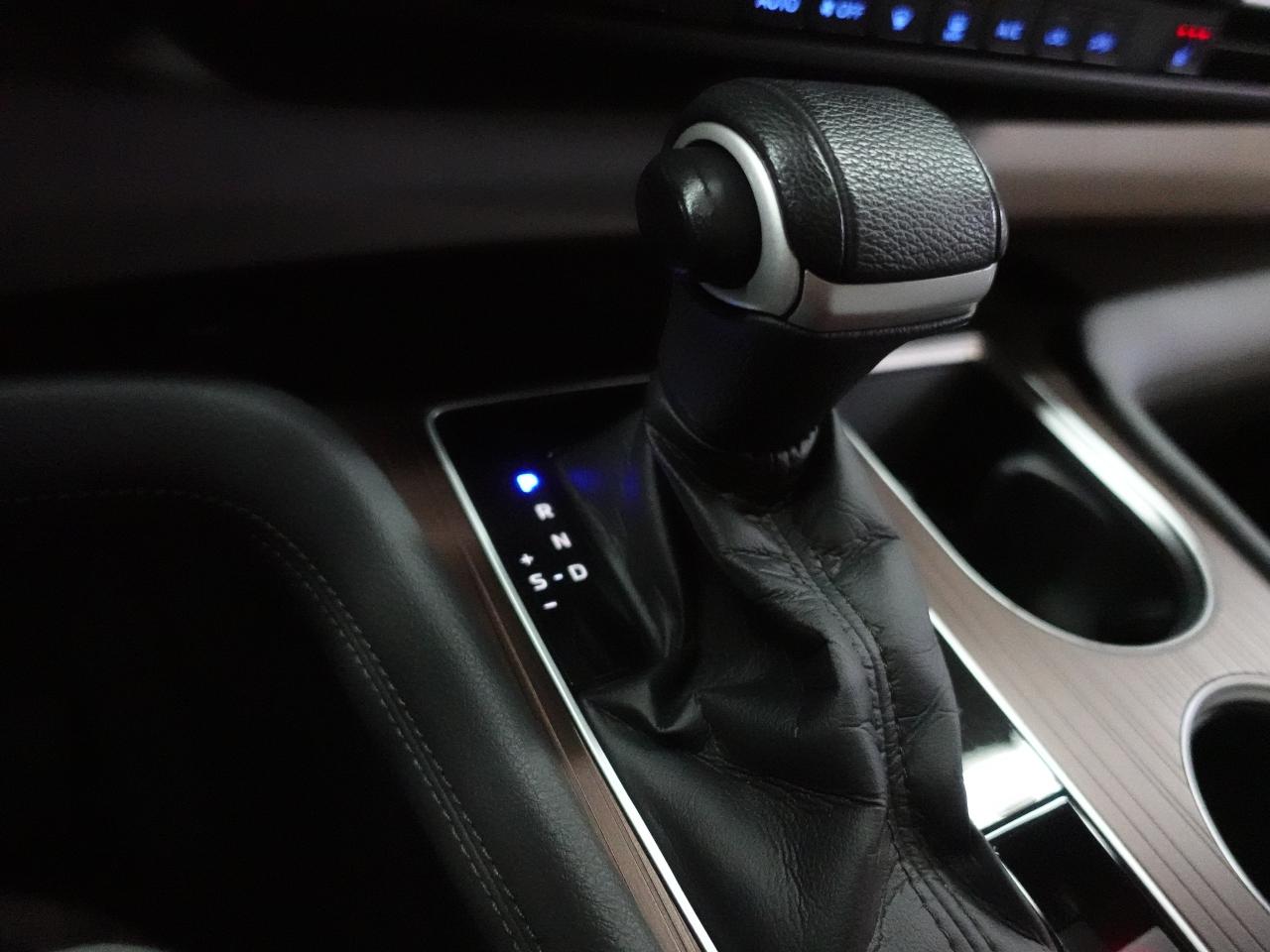 2021 Toyota Sienna XLE HYBRID | 8Pass | Leather | Sunroof | BlindSpot