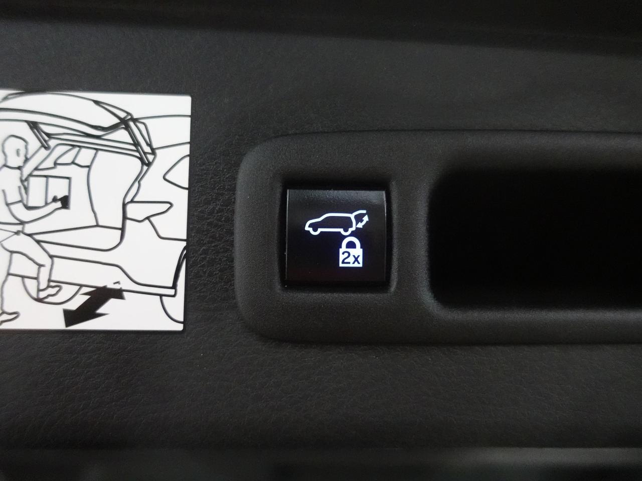 2021 Toyota Sienna XLE HYBRID | 8Pass | Leather | Sunroof | BlindSpot