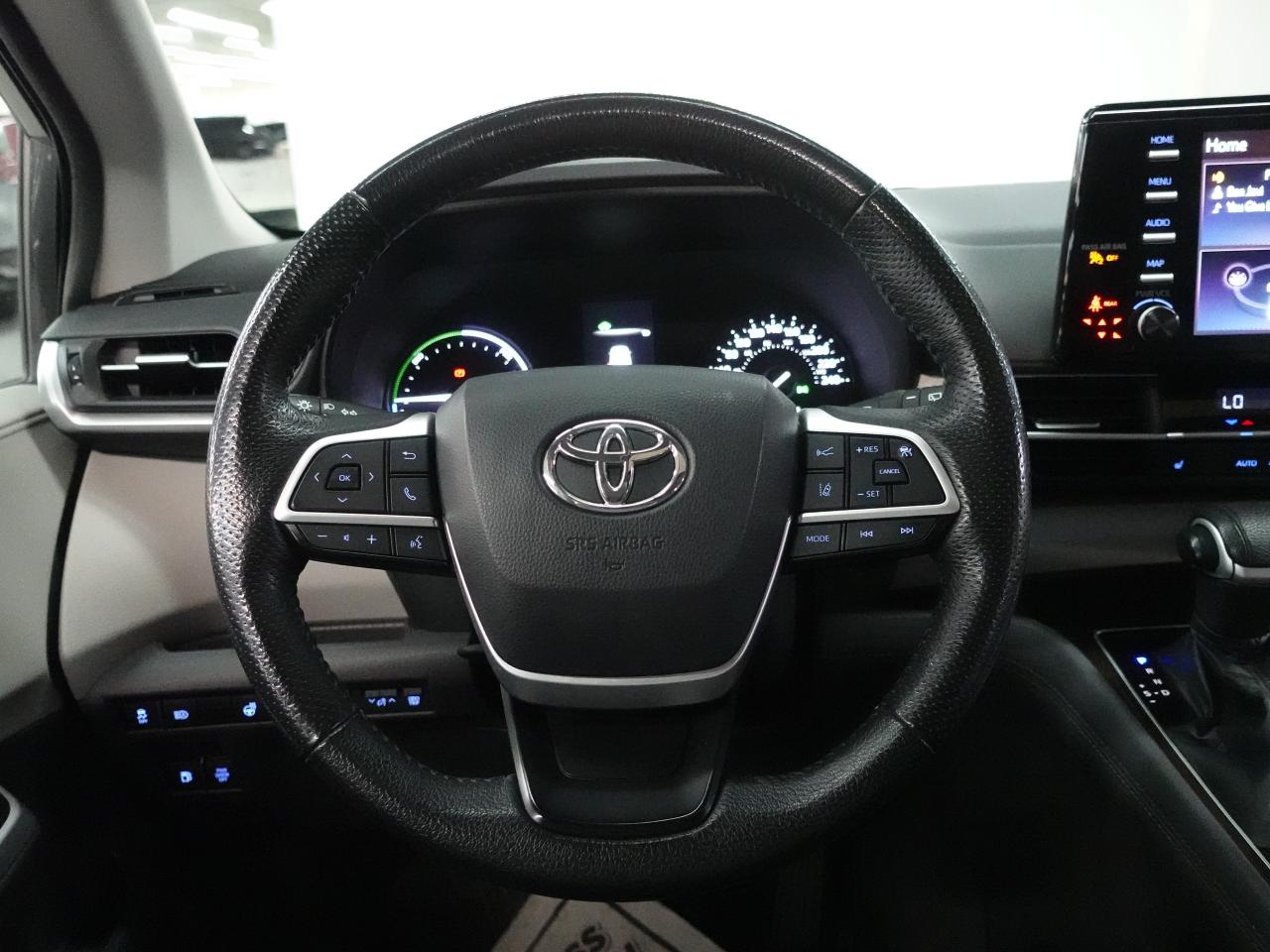 2021 Toyota Sienna XLE HYBRID | 8Pass | Leather | Sunroof | BlindSpot