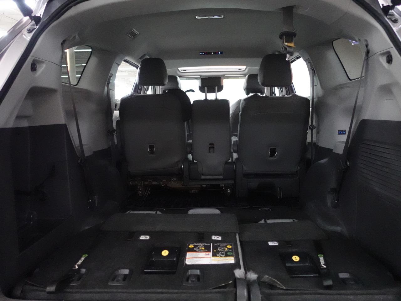 2021 Toyota Sienna XLE HYBRID | AWD | 8Pass | Leather | Sunroof | BSM Photo