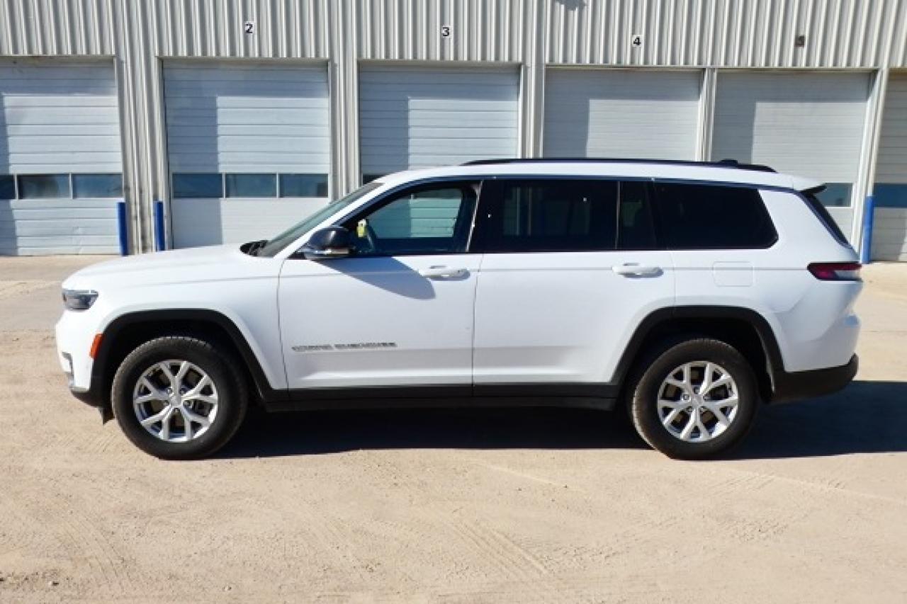 2023 Jeep Grand Cherokee L  7 pass. 4x4 w/H&C L, pano S/R, NAV, BUC