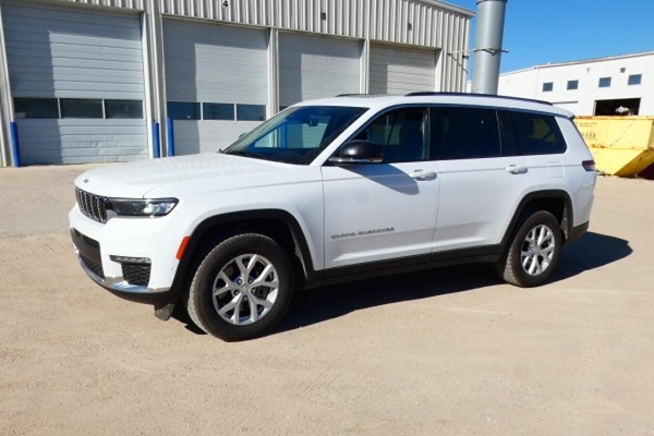 2023 Jeep Grand Cherokee L  7 pass. 4x4 w/H&C L, pano S/R, NAV, BUC - Photo #2