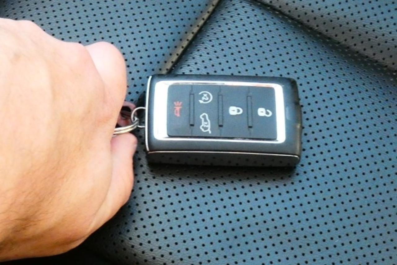2023 Jeep Grand Cherokee L  7 pass. 4x4 w/H&C L, pano S/R, NAV, BUC - Photo #22