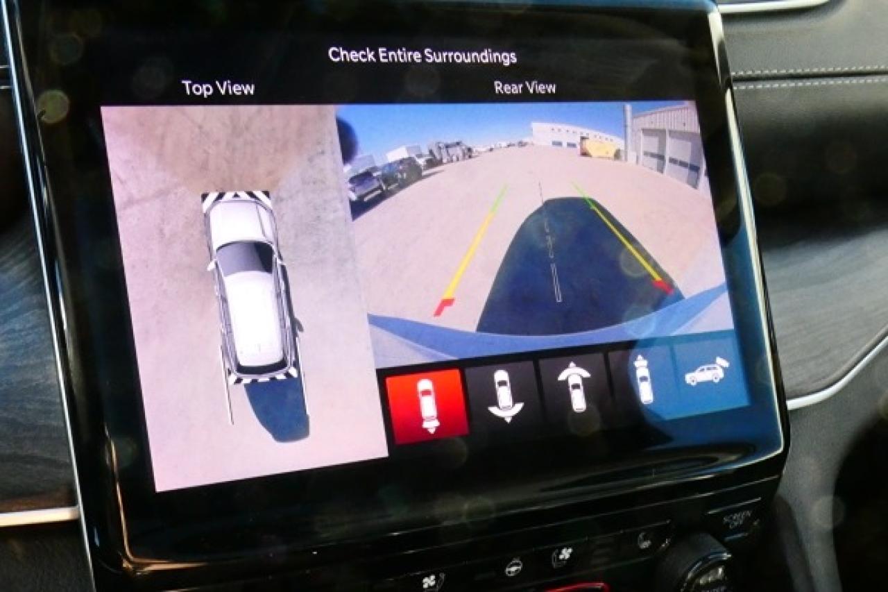 2023 Jeep Grand Cherokee L  7 pass. 4x4 w/H&C L, pano S/R, NAV, BUC - Photo #15