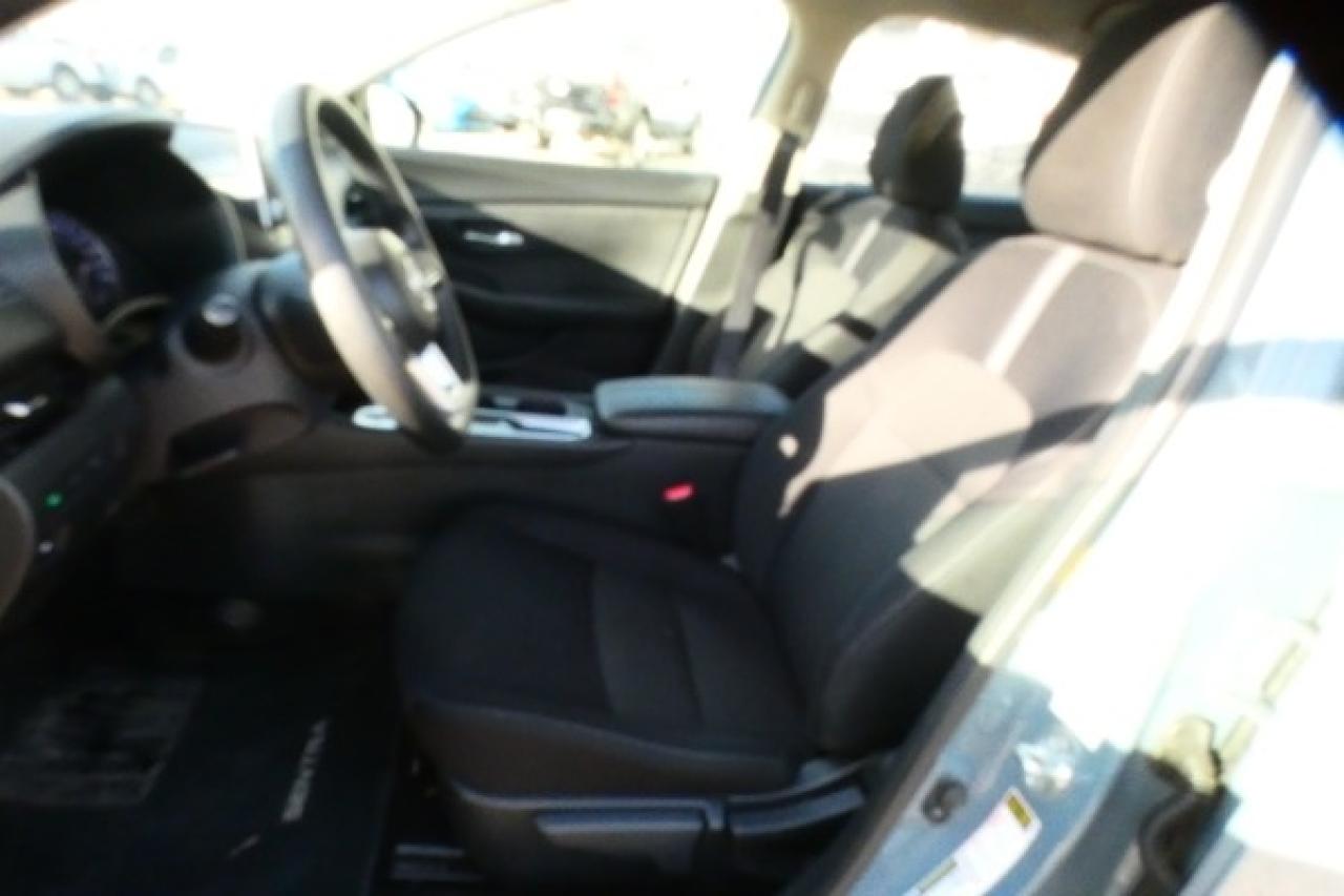 2024 Nissan Sentra SV w/Htd cloth, BUC - Photo #10