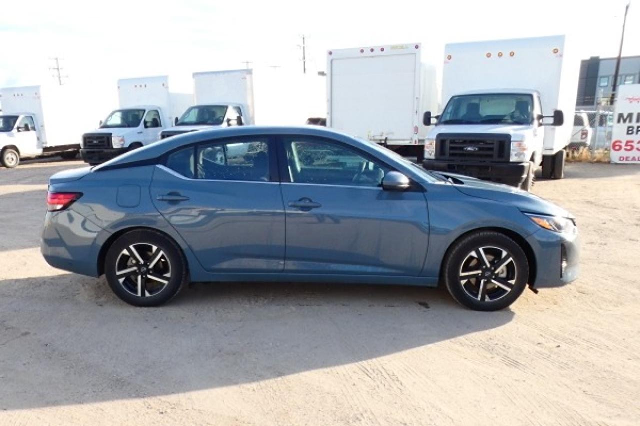 2024 Nissan Sentra SV w/Htd cloth, BUC - Photo #5