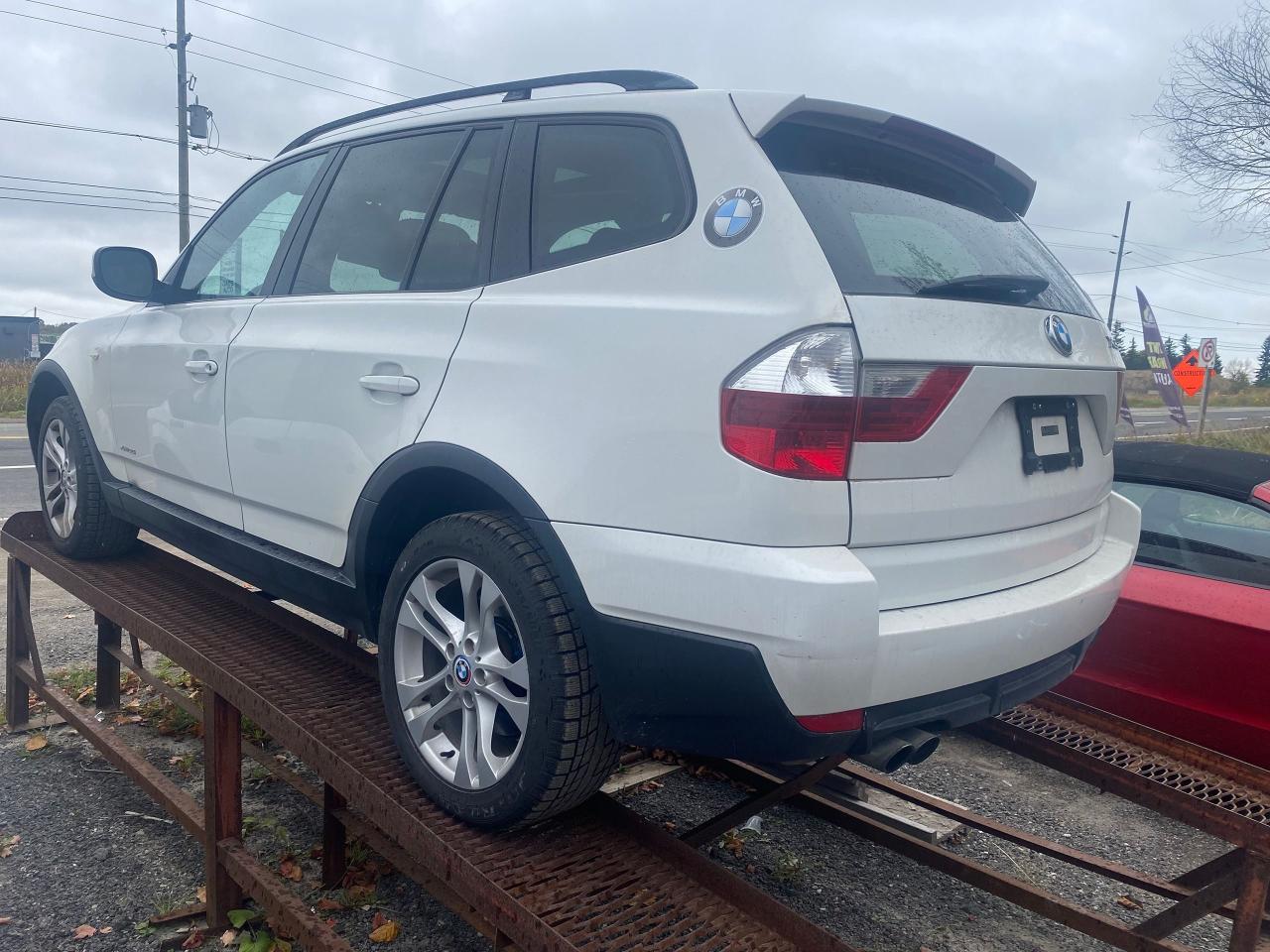 2010 BMW X3 30i - Photo #11