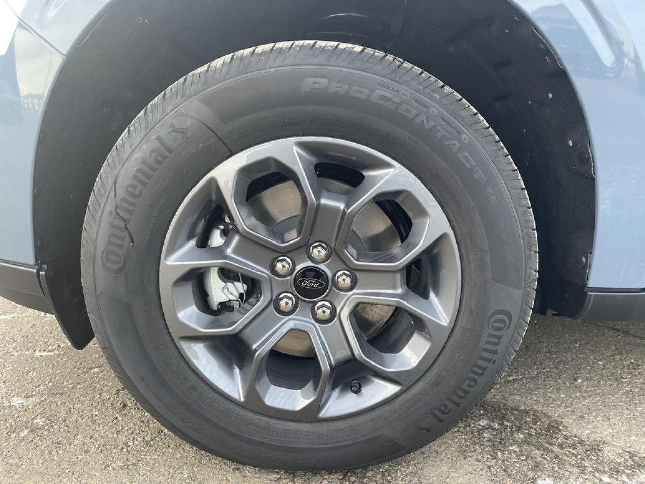 2025 Ford Maverick XLT 301A Photo2