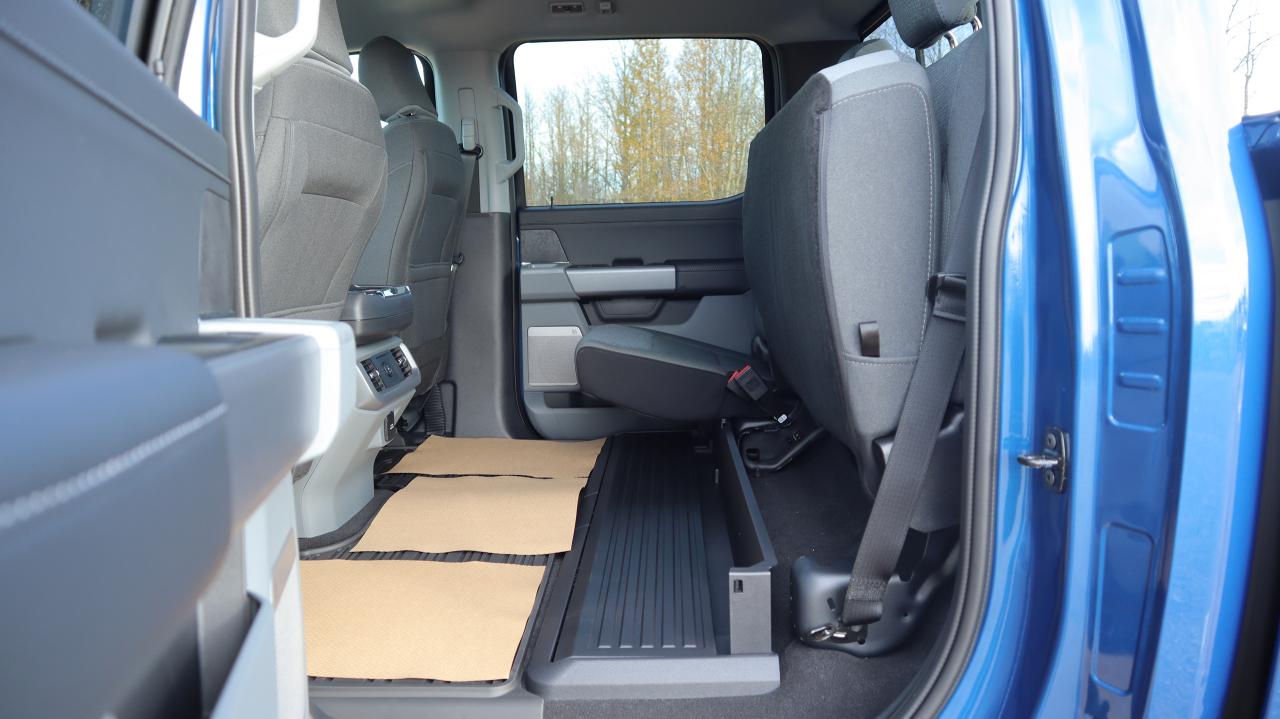 2025 Ford F-150 XLT Photo5