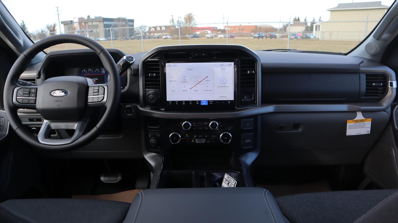 2025 Ford F-150 XLT Photo5