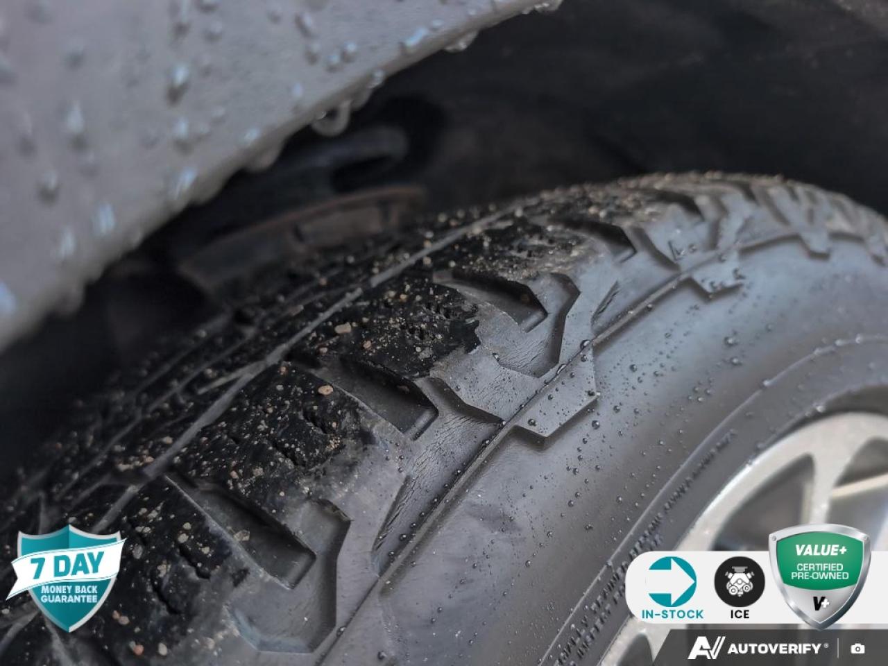 2019 Lincoln Nautilus Reserve 2.0L | POWER MOONROOF | HEATED SEATS AND STEERING Photo