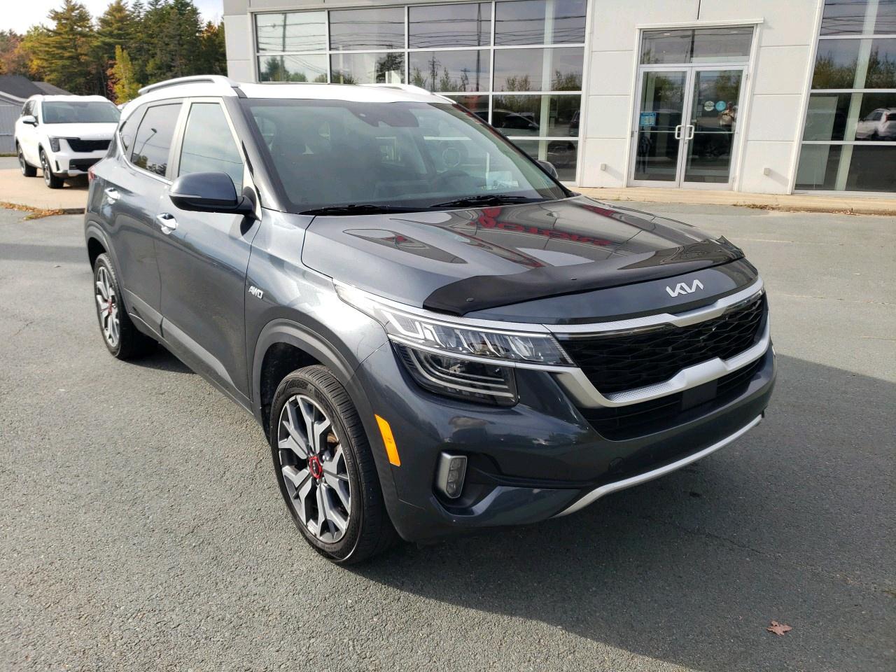 Used 2022 Kia Seltos SX Turbo w/Burgundy Interior New Trade. Kia Certified. Mint! for sale in Hebbville, NS