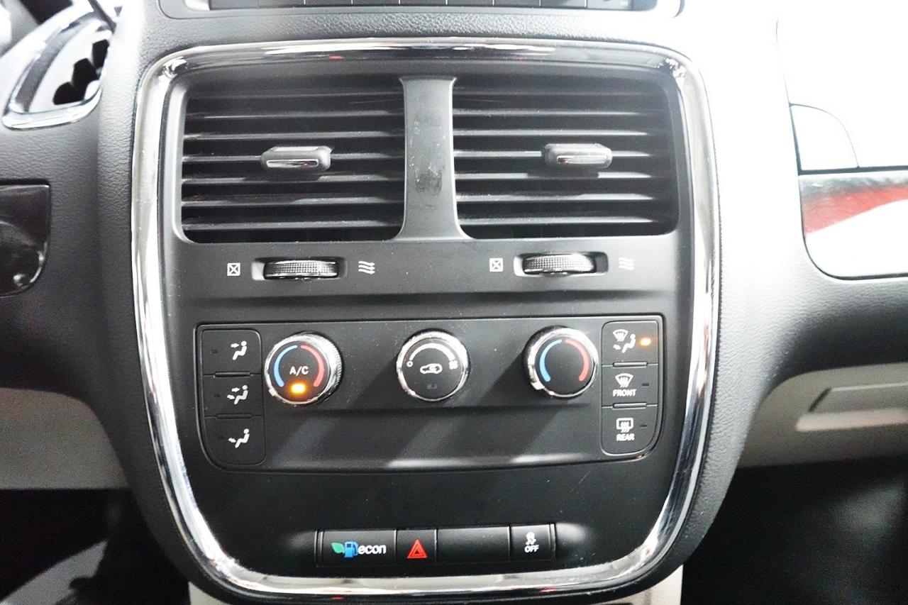 2020 Dodge Grand Caravan SALE SPECIAL- MUST GO, WELL MAINTAINED, BACK CAM Photo