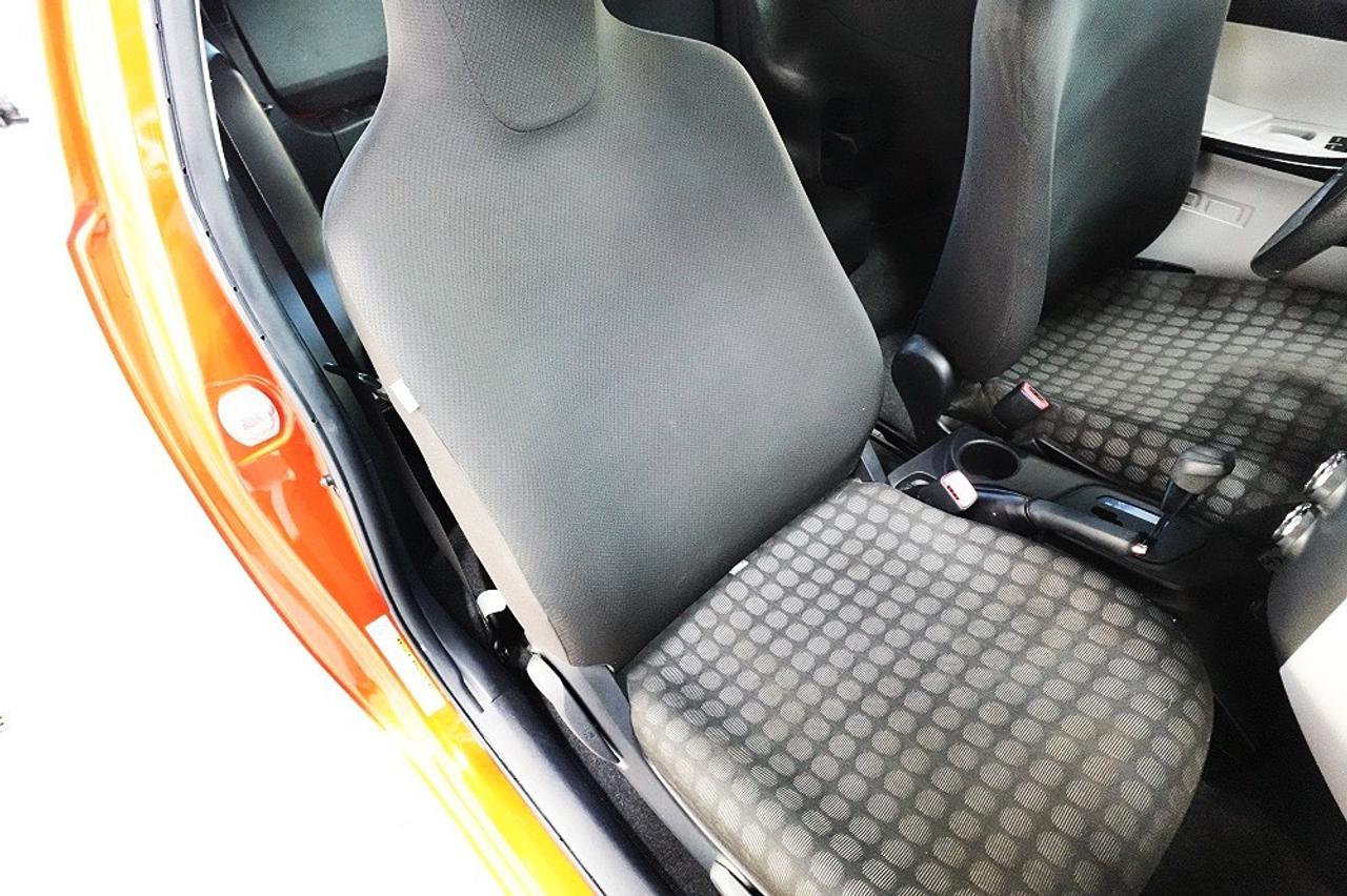 2015 Scion iQ 3dr HB, APPLE CAR PLAY ,0 CLAIM,WELL MAINTAIN Photo