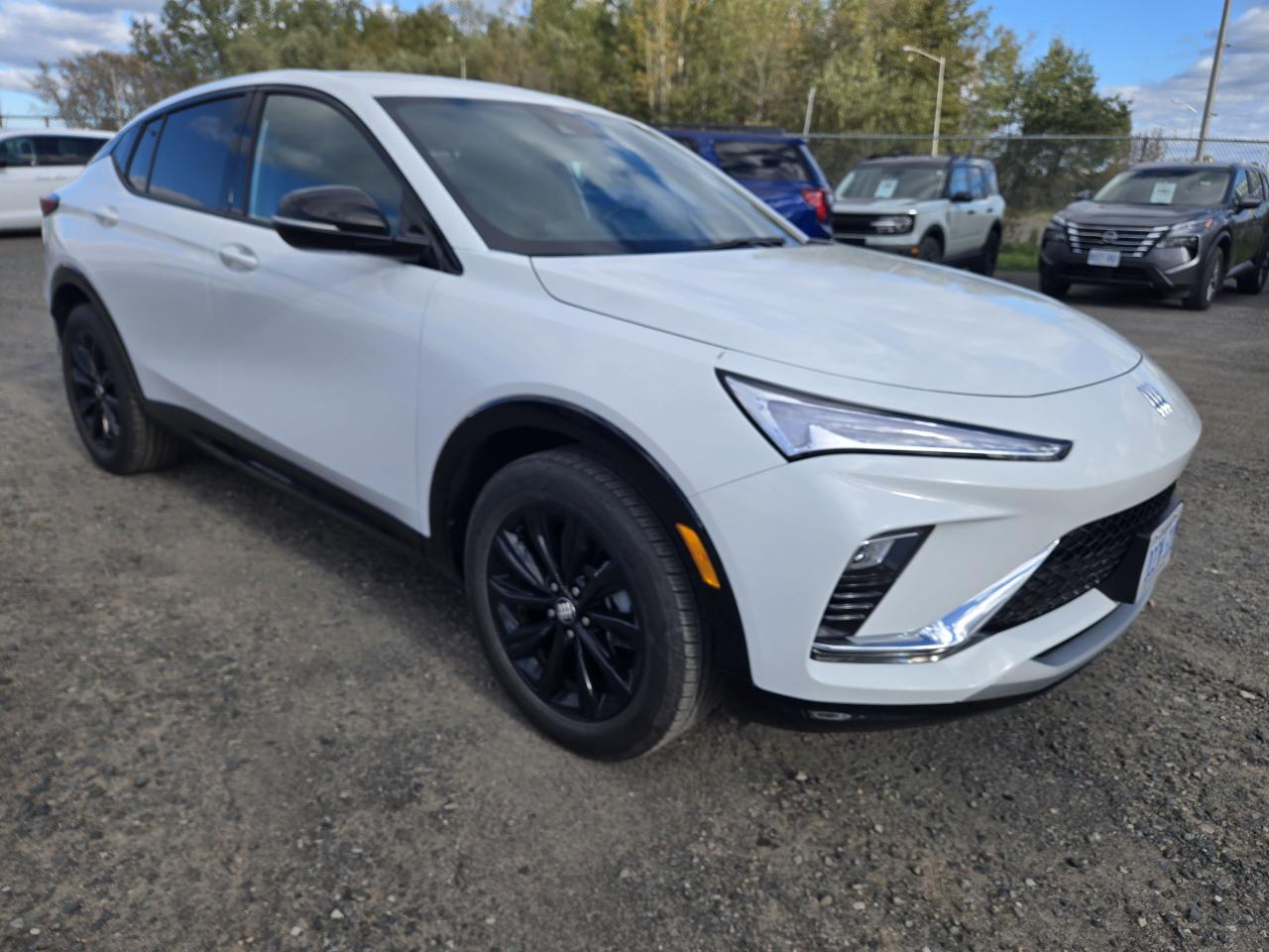 2024 Buick Envista Sport Touring Photo2