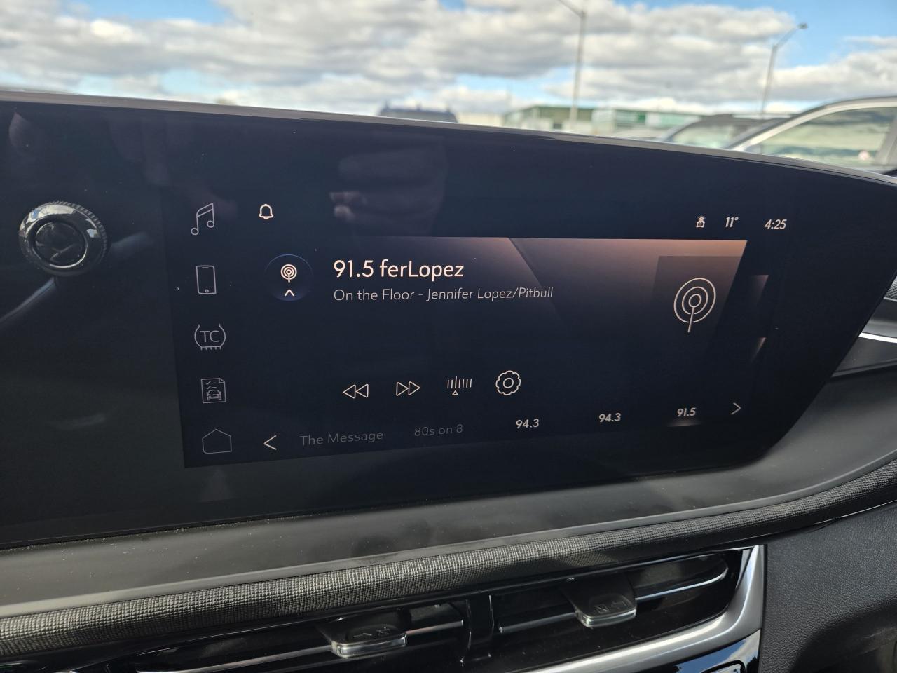2024 Buick Envista Sport Touring - Photo #10