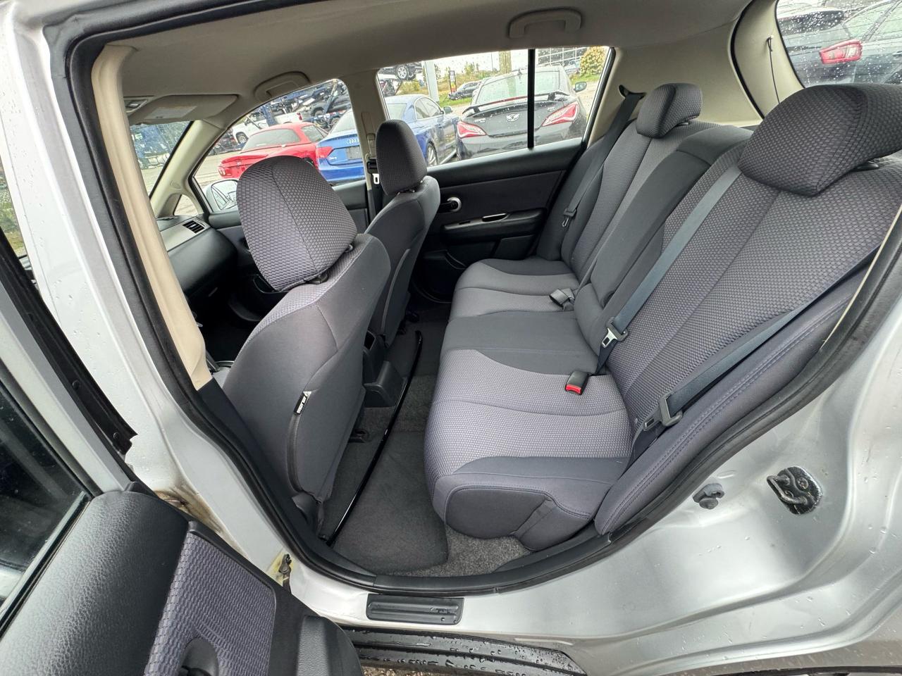 2008 Nissan Versa SL, HATCHBACK, ONLY 94,000KMS, AUTO, CERTIFIED - Photo #12