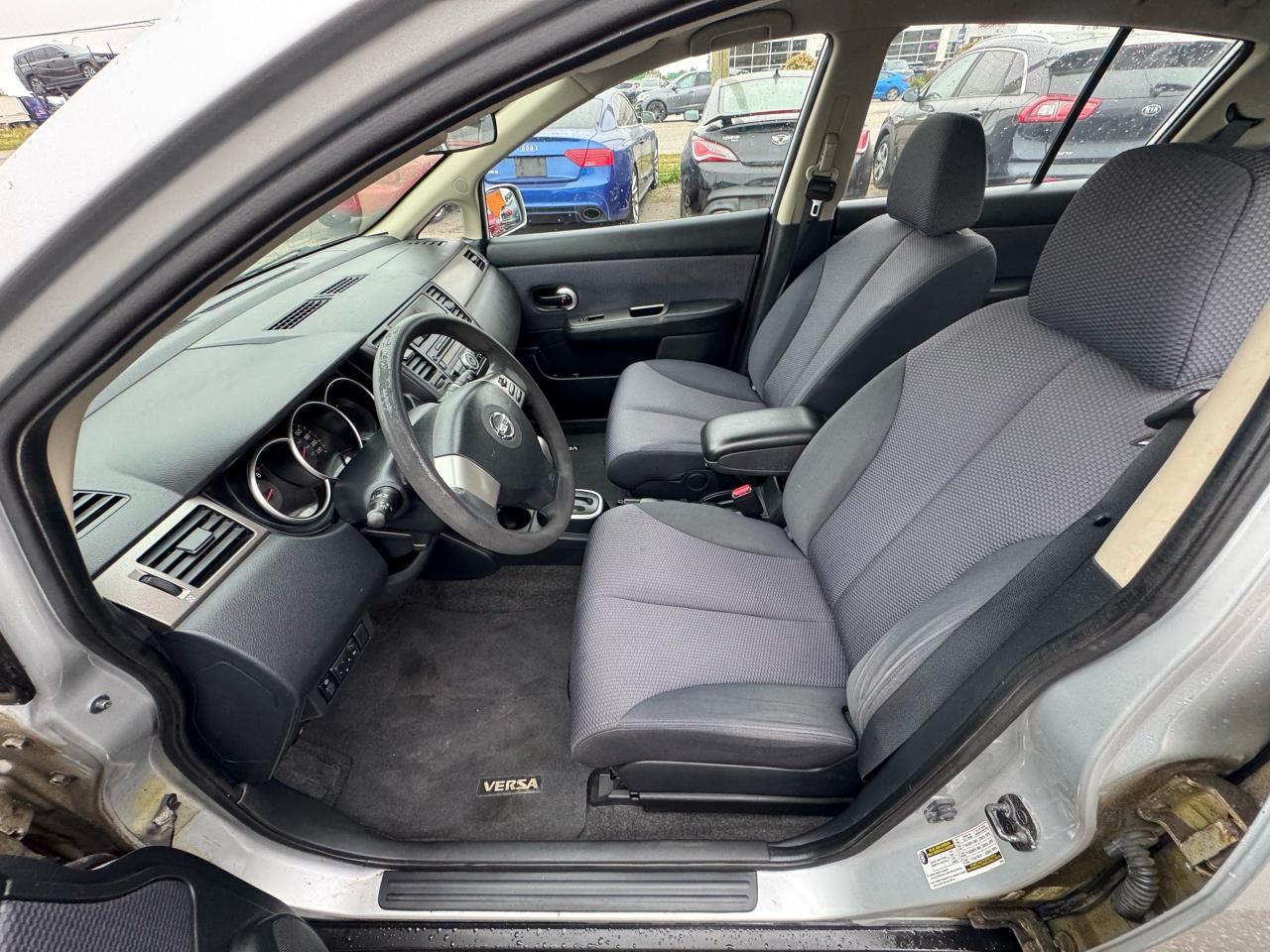 2008 Nissan Versa SL, HATCHBACK, ONLY 94,000KMS, AUTO, CERTIFIED - Photo #11