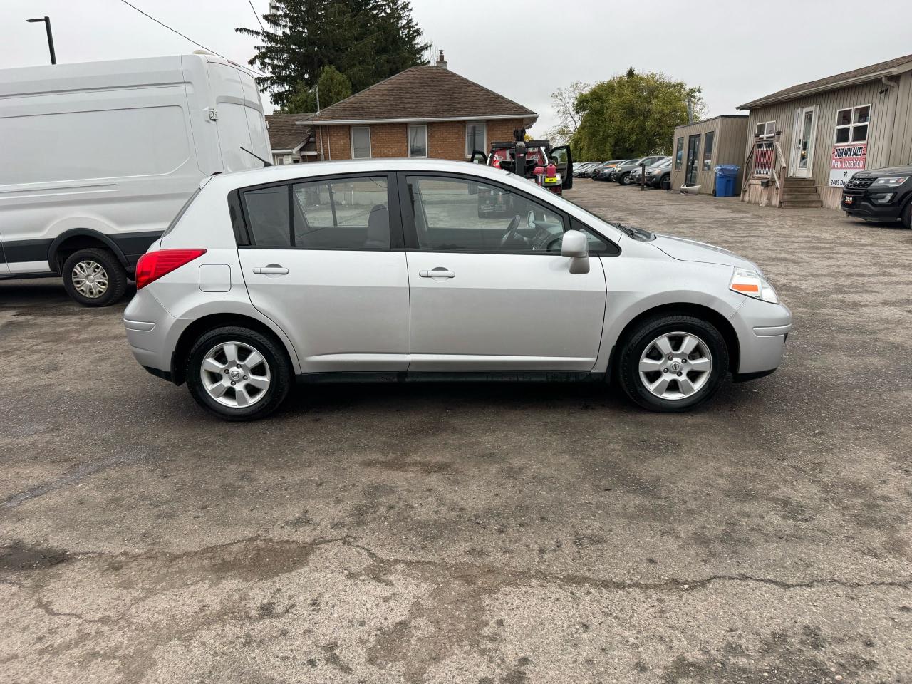 2008 Nissan Versa SL, HATCHBACK, ONLY 94,000KMS, AUTO, CERTIFIED - Photo #6
