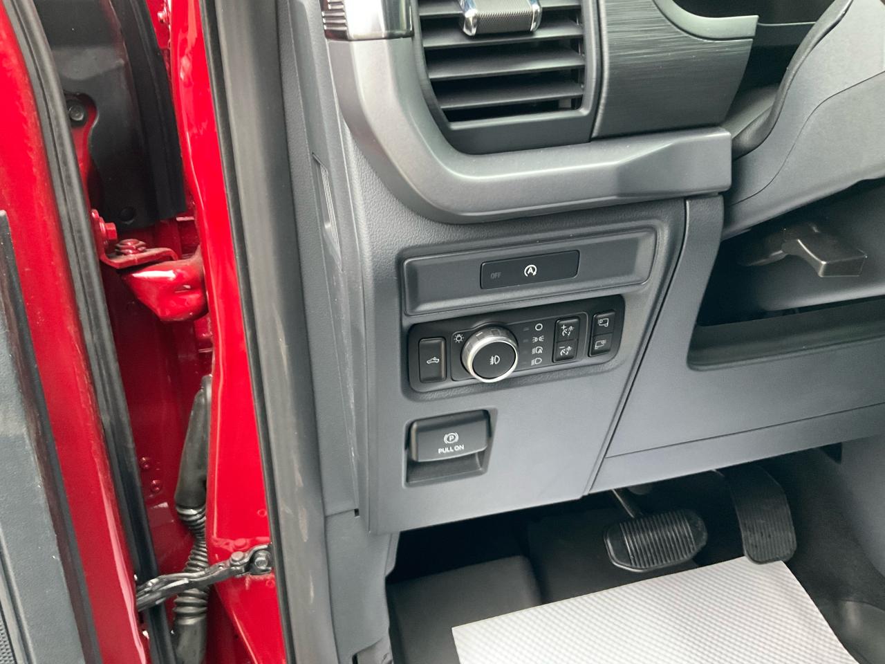 2025 Ford F-150 XLT Photo5