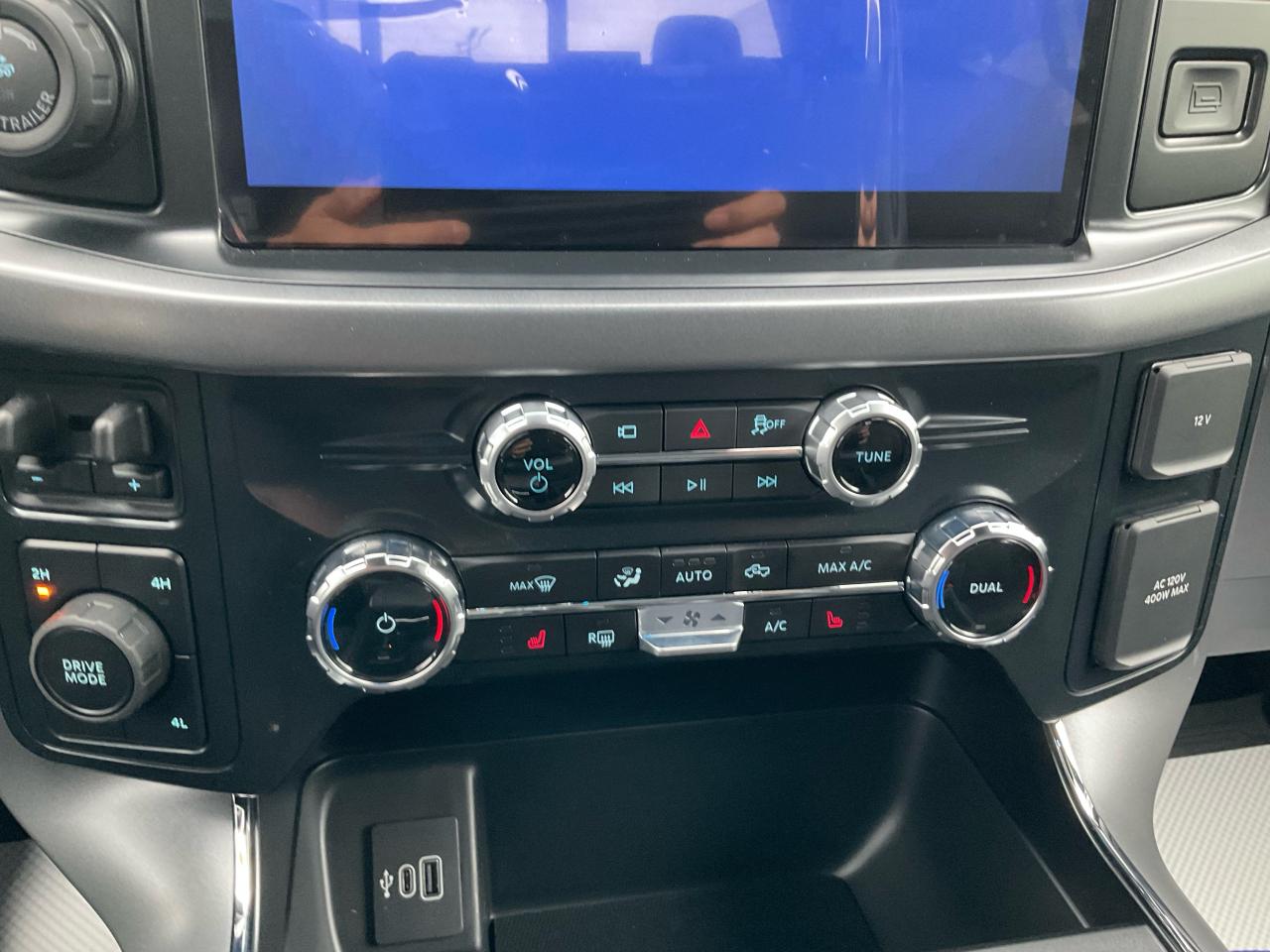 2025 Ford F-150 XLT Photo5